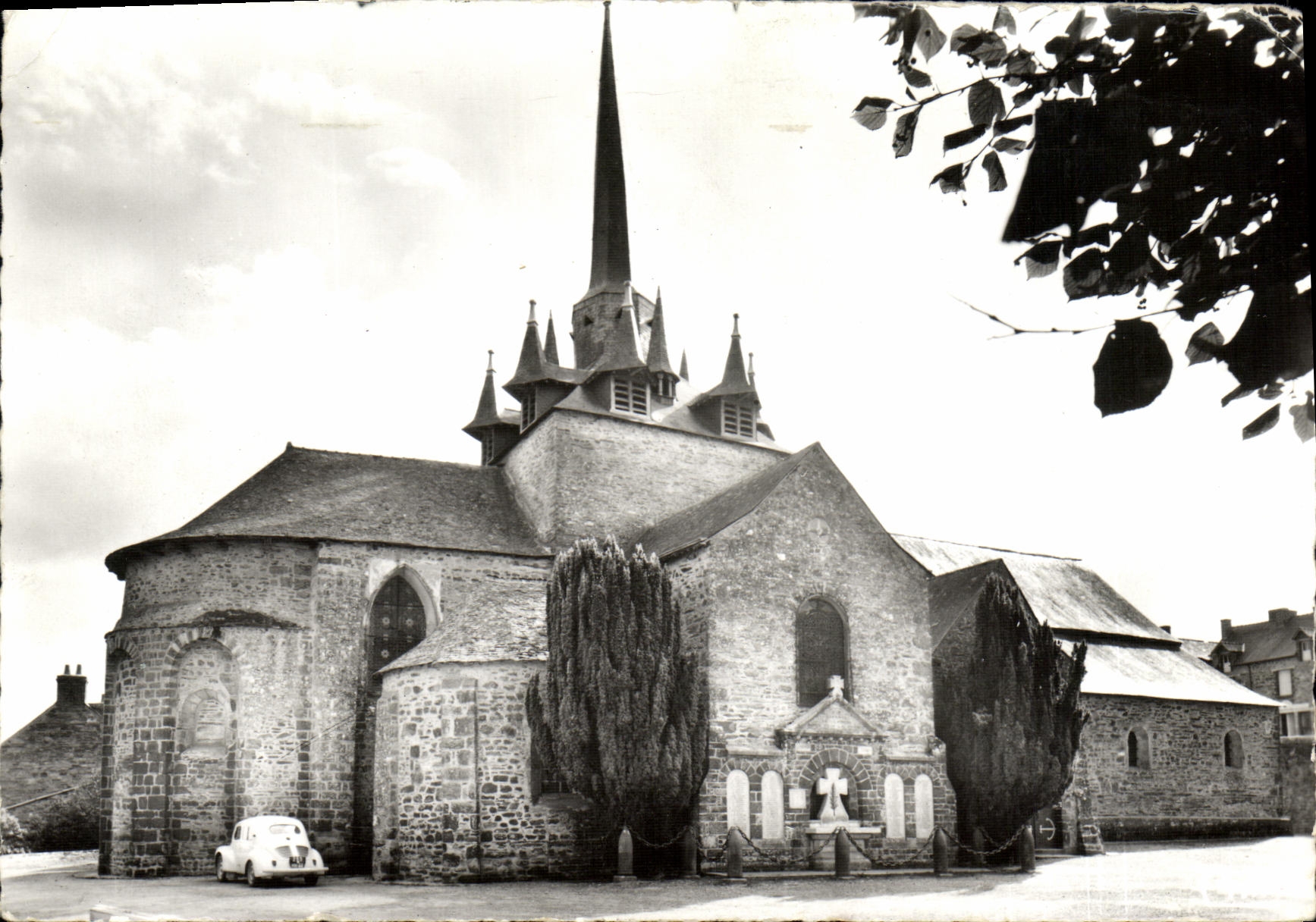 MODERN CARD Langon L Church