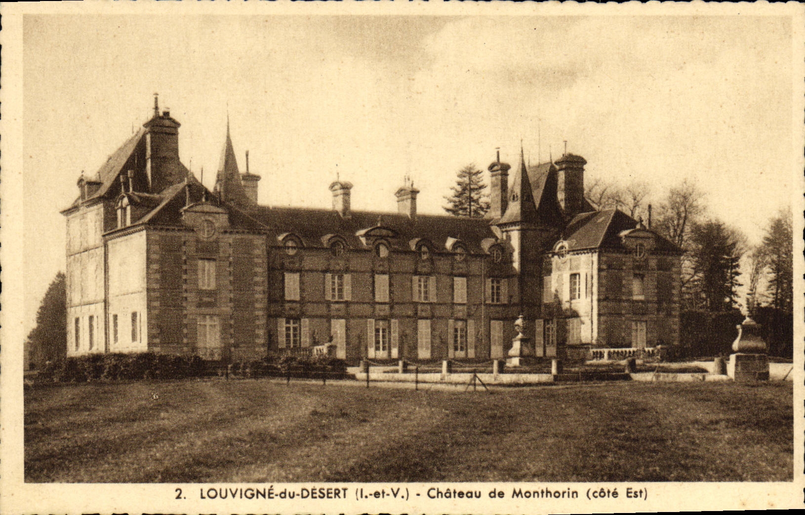 VINTAGE POSTCARD Louvigne of Serves Castle of Monthorin