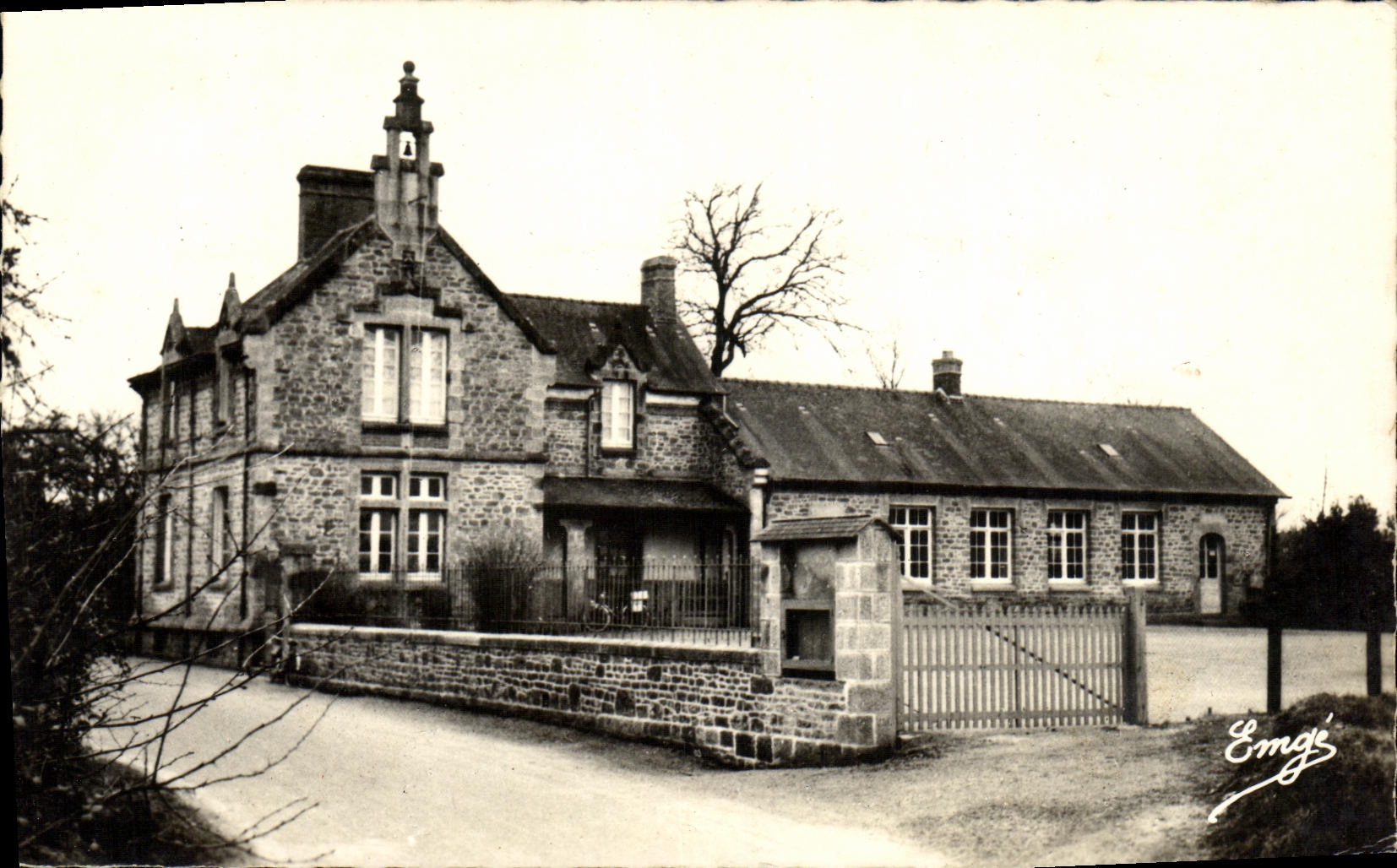 MODERN CARD Marcille Raoul L School and the Mayor