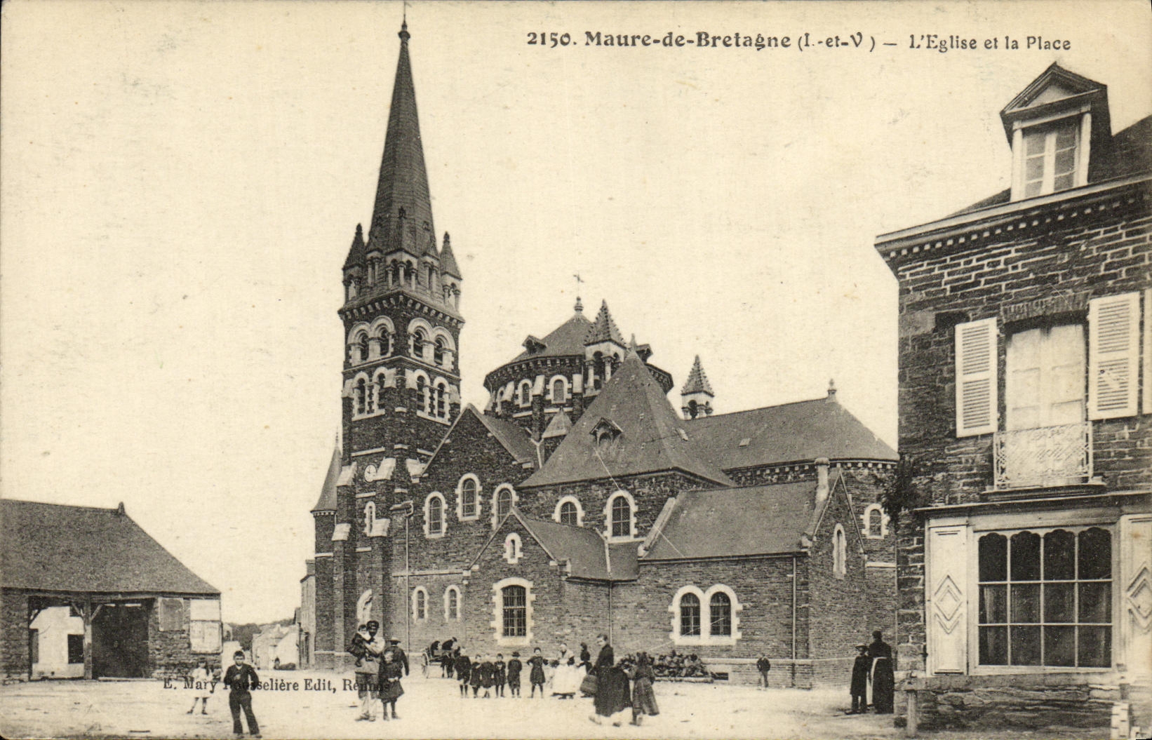 VINTAGE POSTCARD Moor of Brittany L church and the place Children