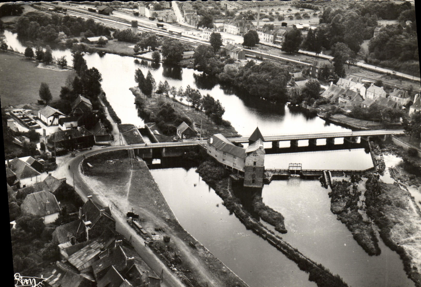 MODERN CARD Messac L Locks the Mill the Bridge and Train station Vue air
