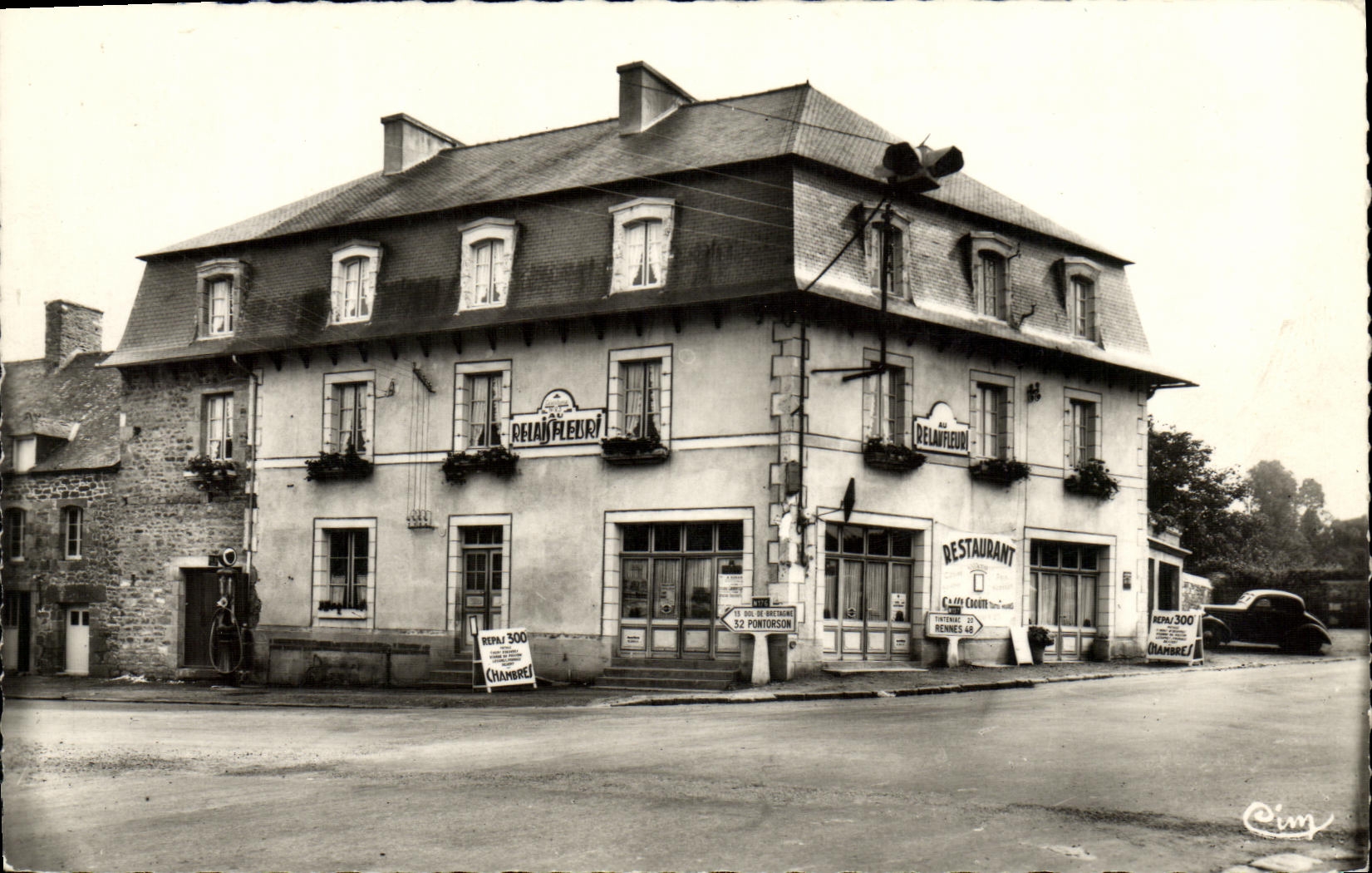 MODERN CARD Wall the Old Borough surroundings of Miniac morvan the Relay Flowered Restoring Hotel of the Old Borough