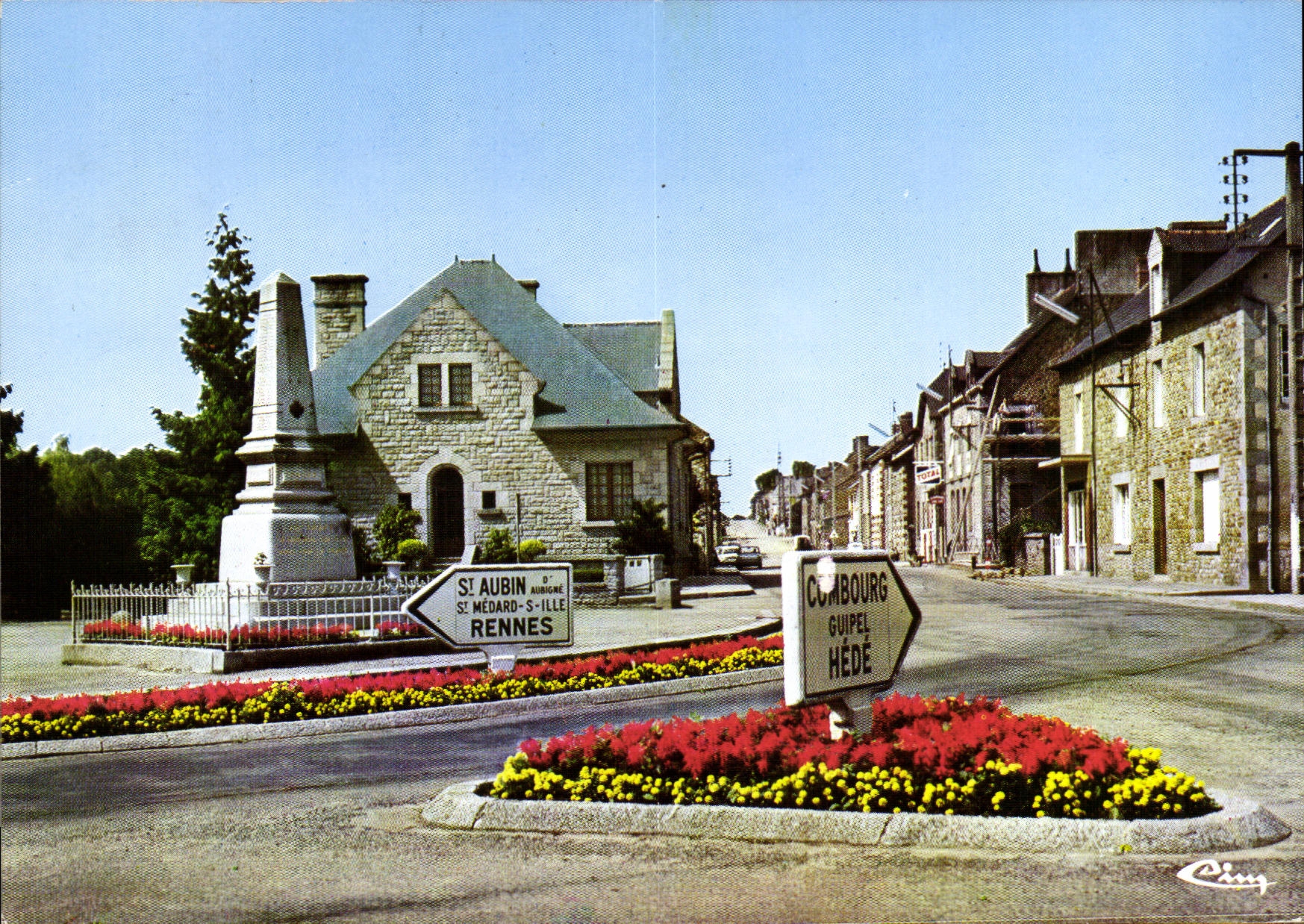 MODERN CARD Montreuil On Ille Avenue of the station