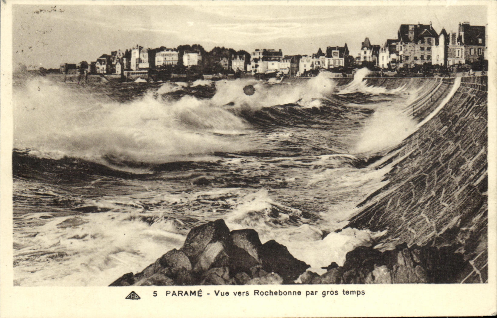 CPA Parame Vue Vers Rochebonne Par Gros Temps