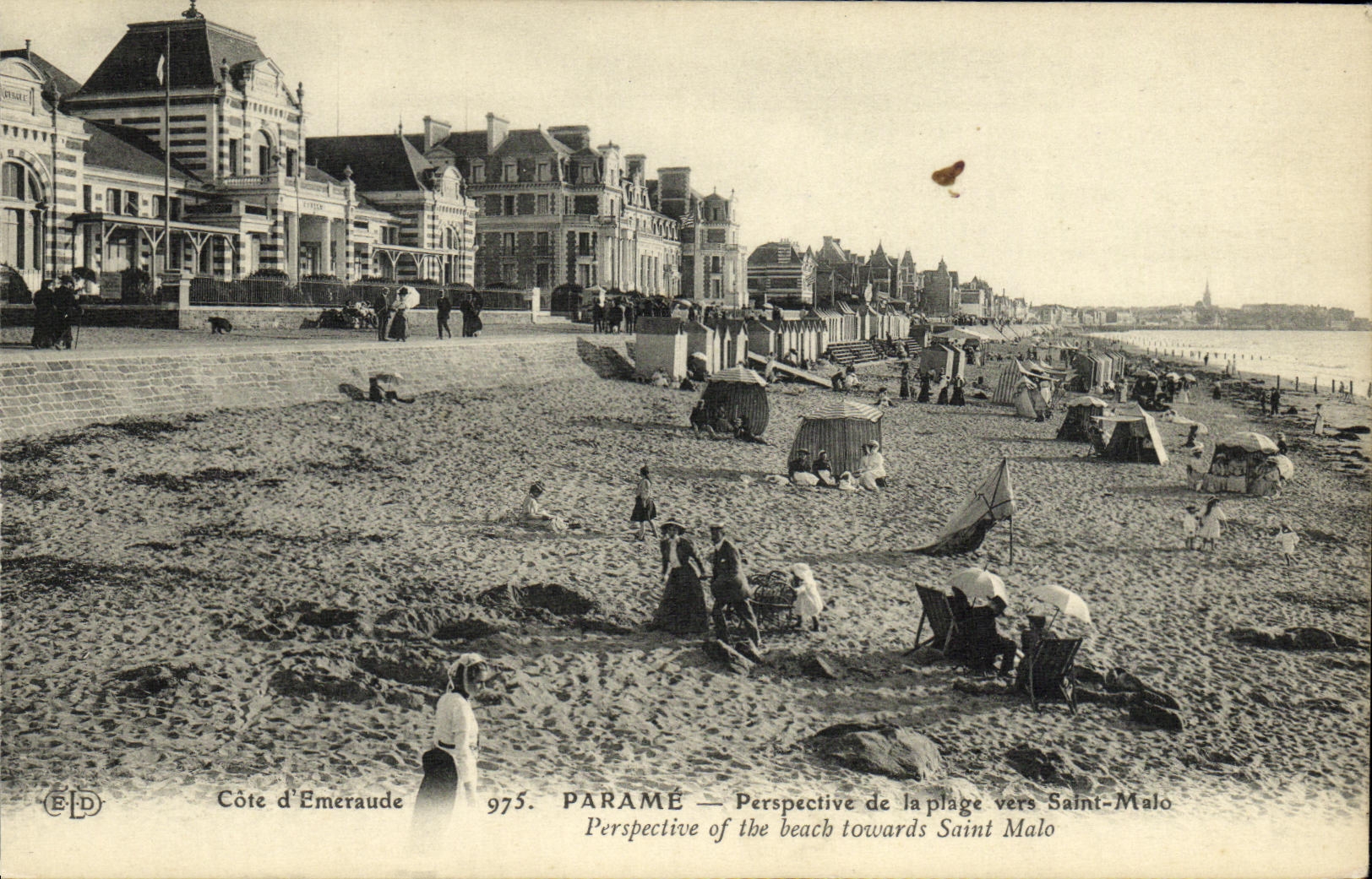 CPA Parame Perspective de la plage vers Saint Malo