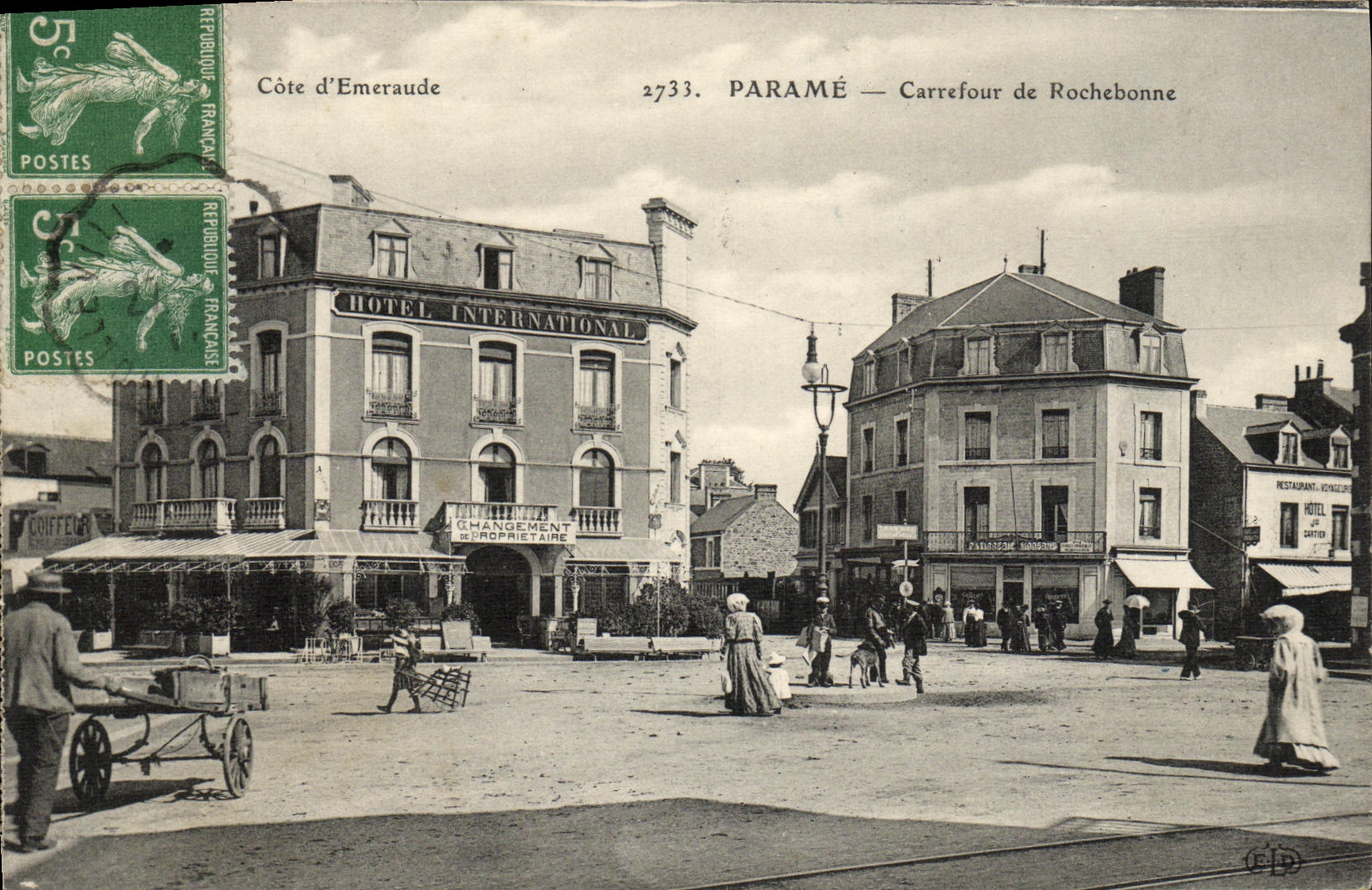 CPA Parame Carrefour de Rochebonne Hotel International