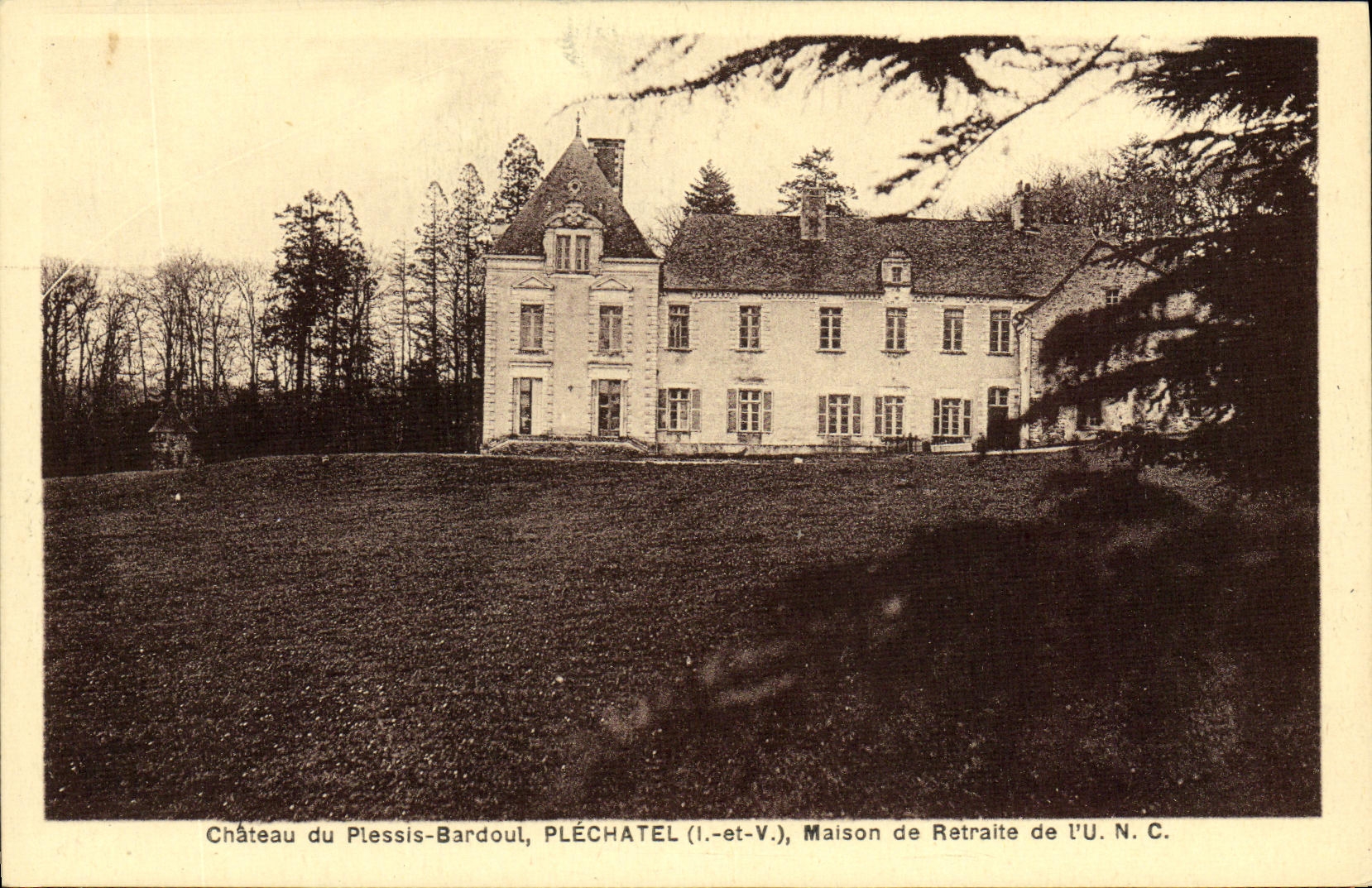 VINTAGE POSTCARD Plechatel Castle of Plessis Bardout Old people s home of L UNC