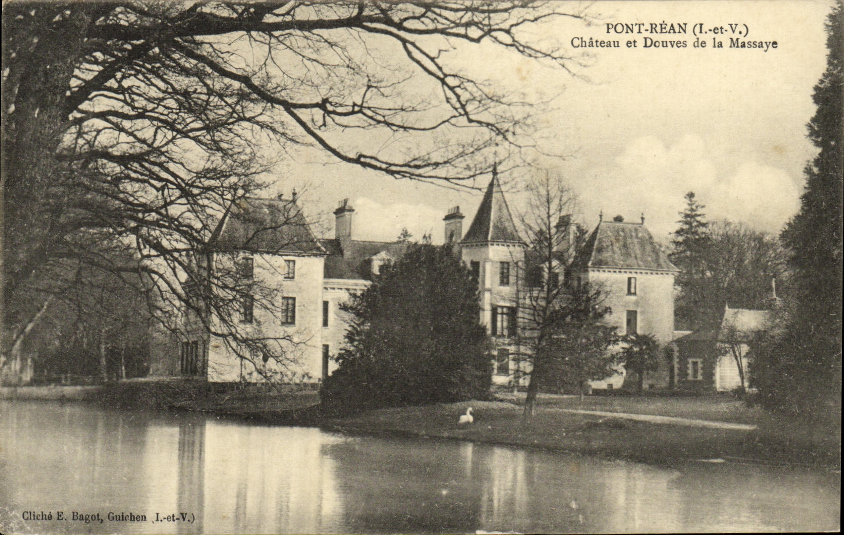 VINTAGE POSTCARD Surroundings of Rennes Bridge Rean Castle and Douves of Massaye