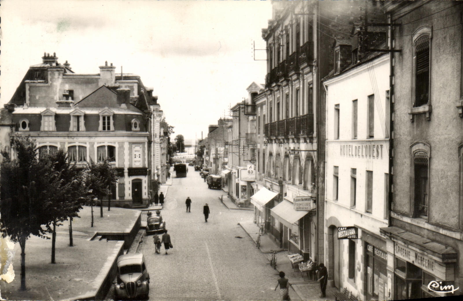 MODERN CARD Redon the Street of the Ditches Hotel of L Western