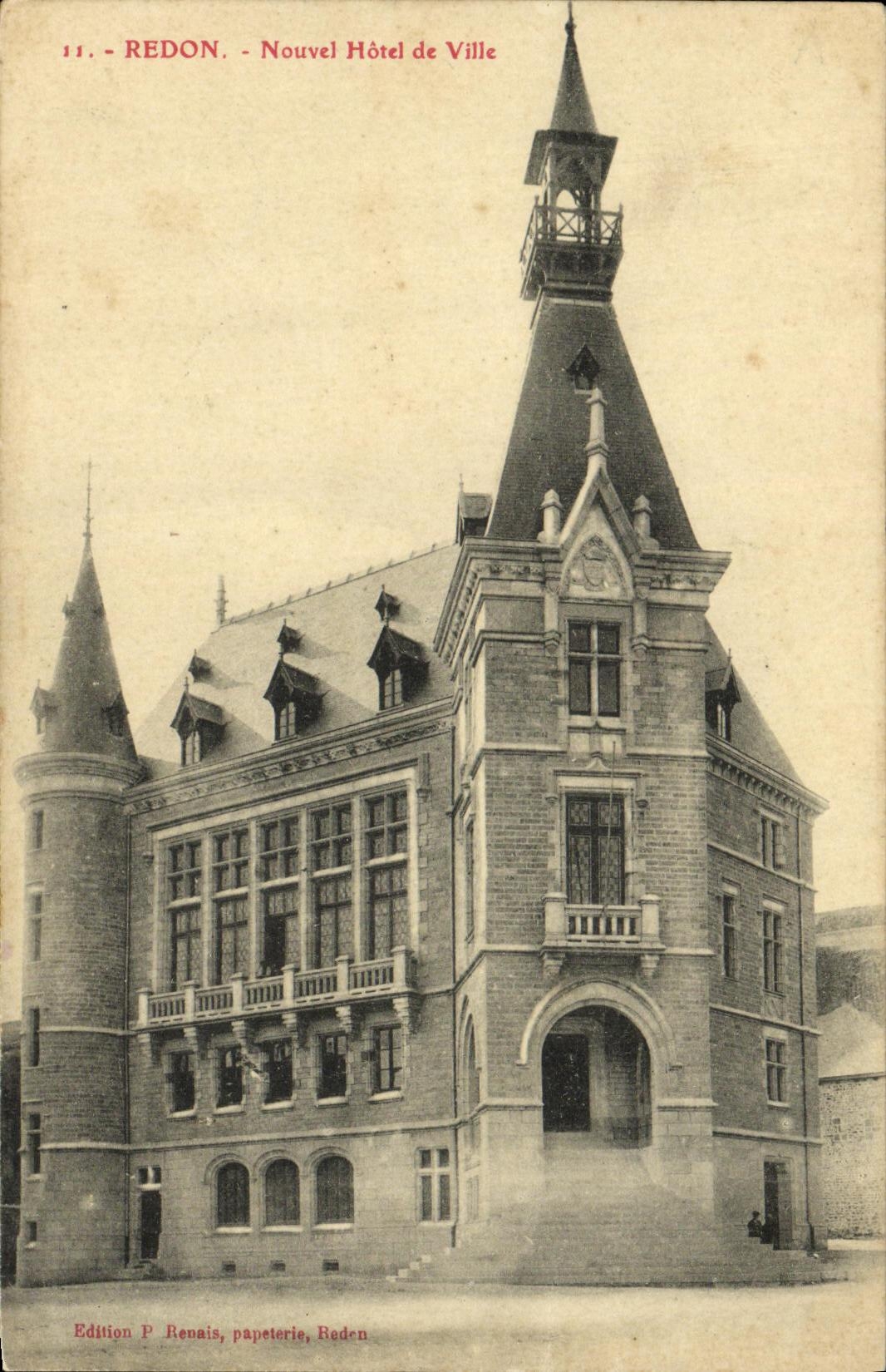 VINTAGE POSTCARD Redon New Town hall