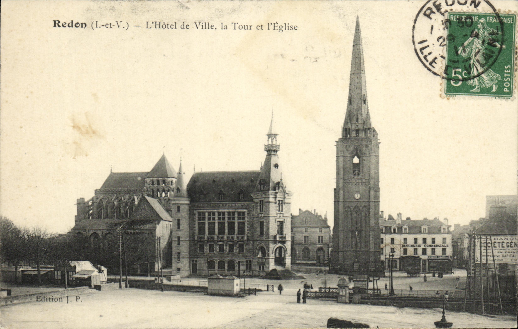 CPA Redon L Hotel de Ville La Tour et l Eglise