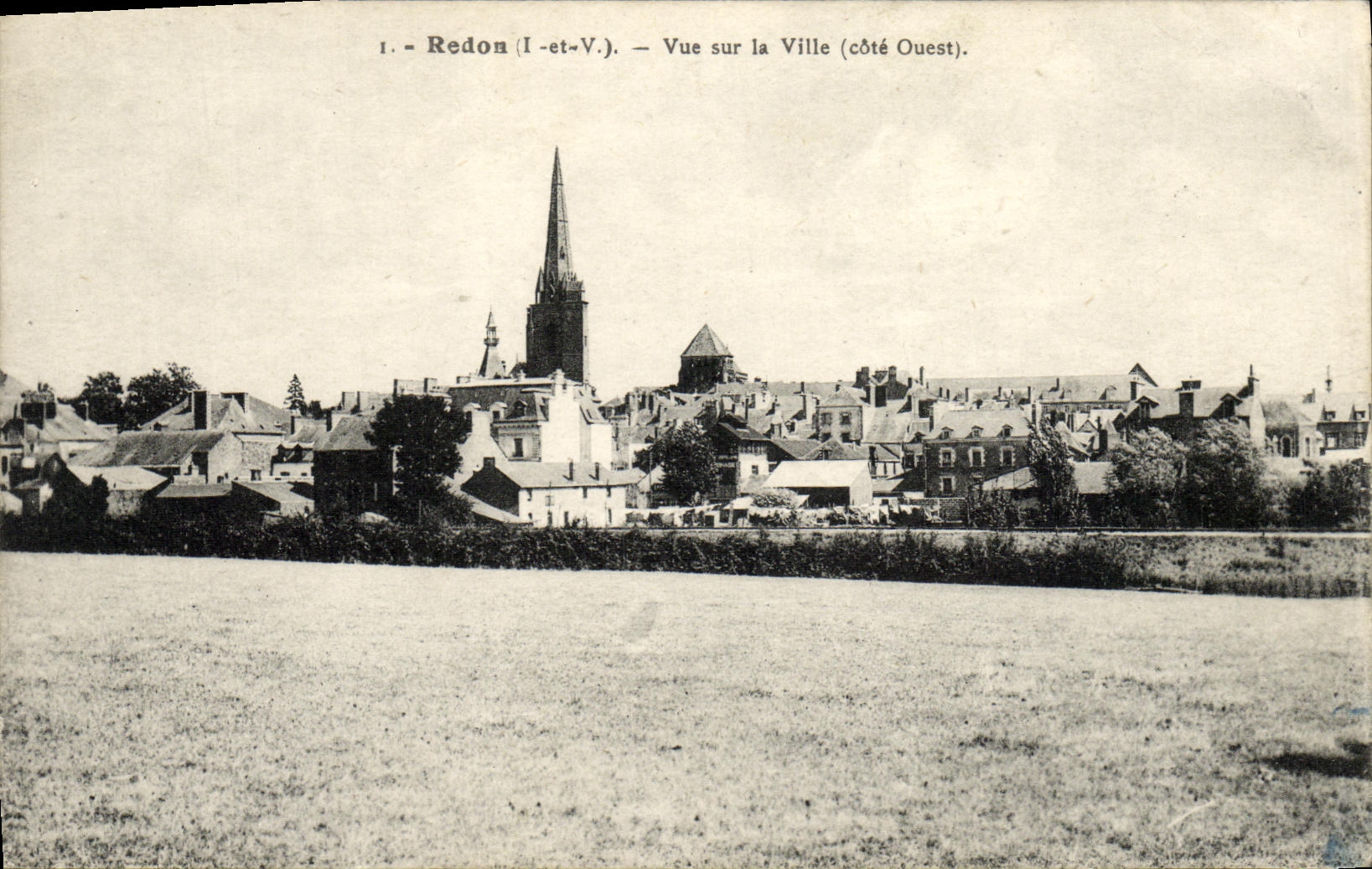 VINTAGE POSTCARD Redon Seen on the City