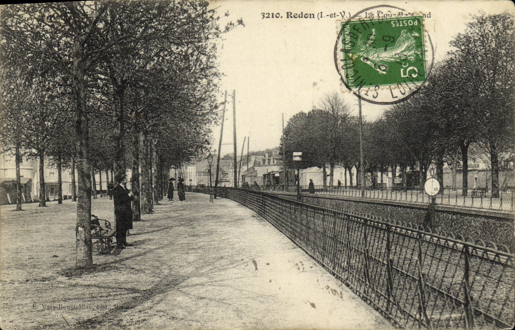 VINTAGE POSTCARD Redon Railway Train Parks