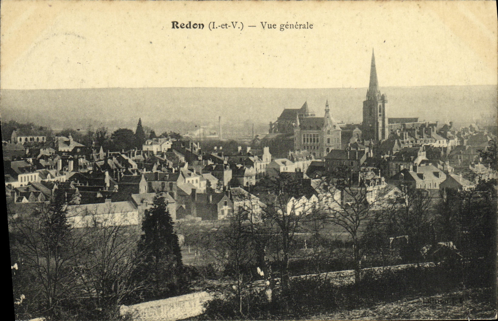 CPA Redon Vue generale