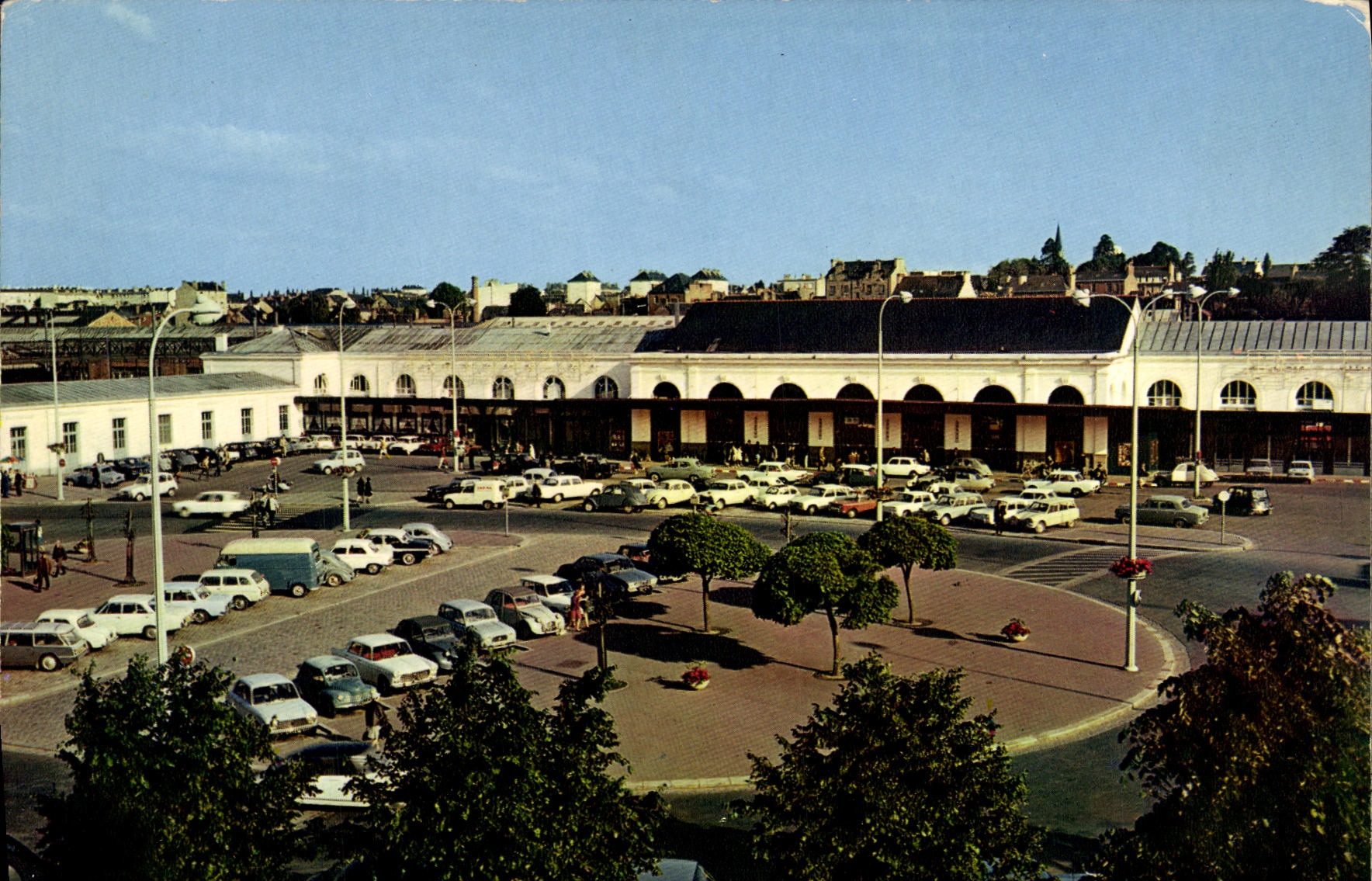MODERN CARD Rennes Train station the SNCF