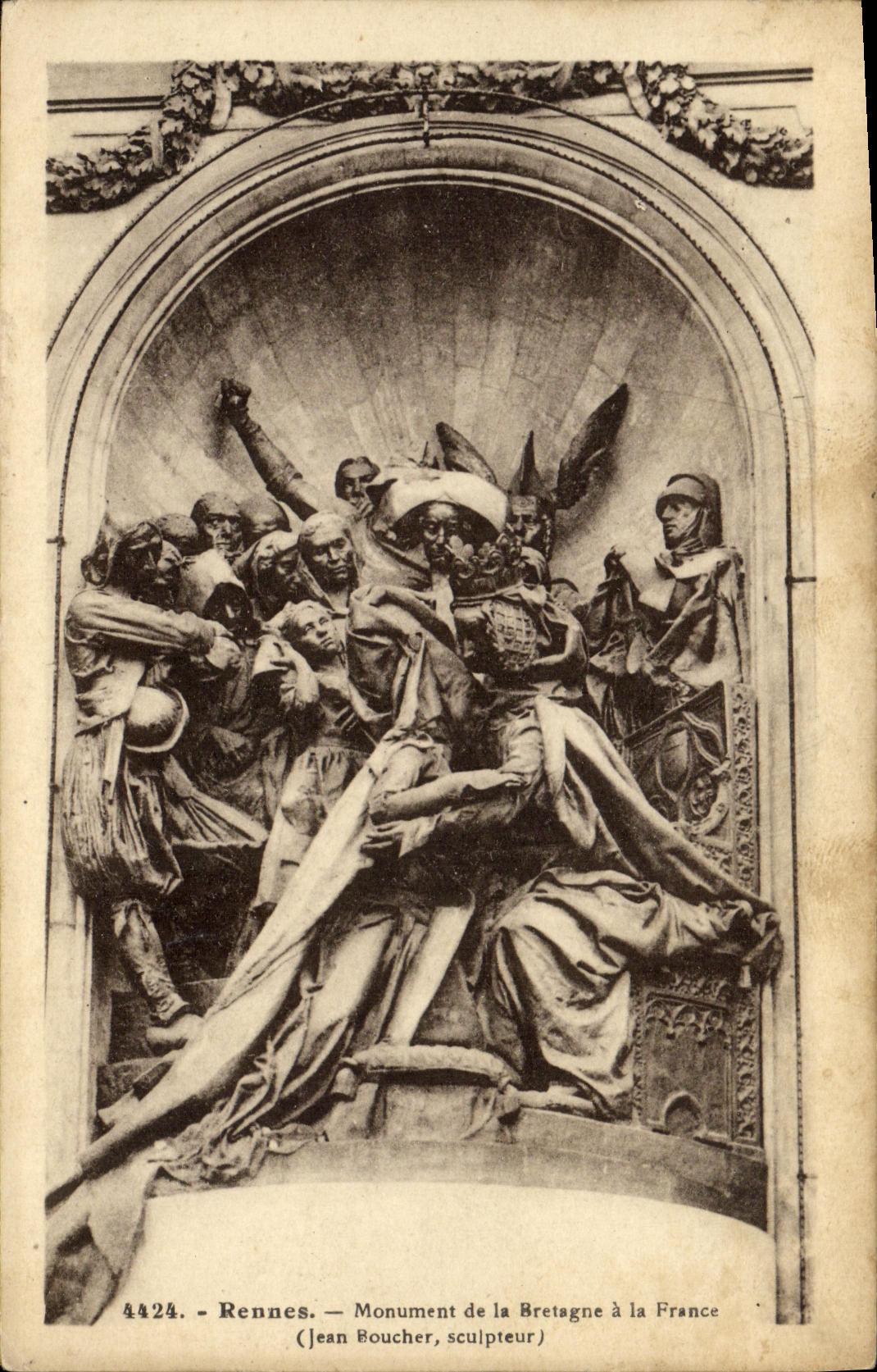 VINTAGE POSTCARD Rennes Monument of Brittany in France