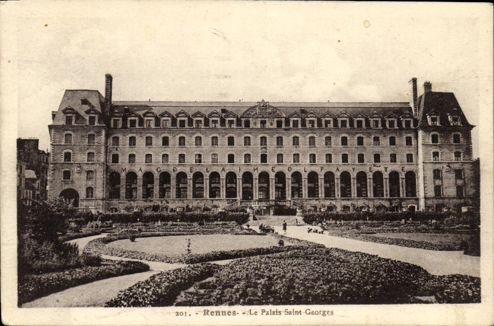 VINTAGE POSTCARD Rennes the Holy Palate Georges