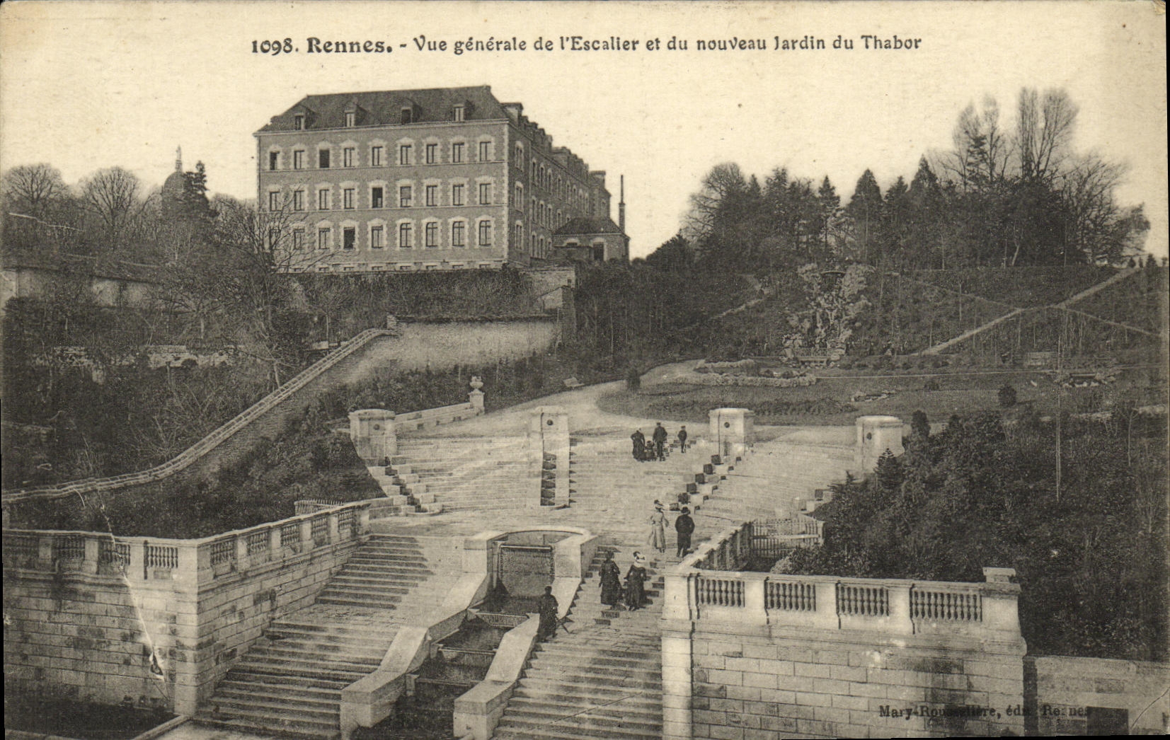 CPA Rennes Vue generale de l Escaller et du nouveau Jardin du Thabor