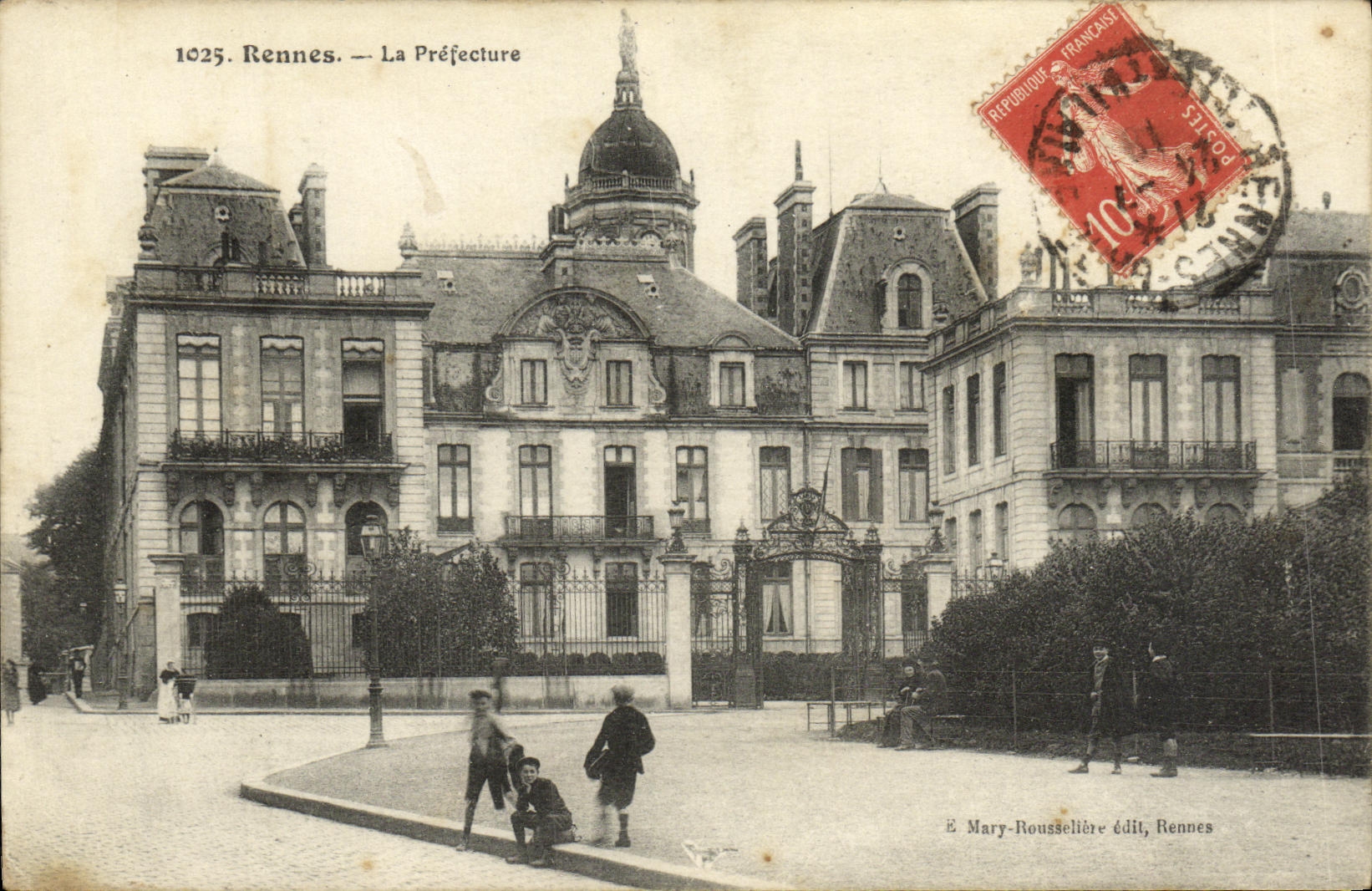 VINTAGE POSTCARD Rennes the Prefecture Children