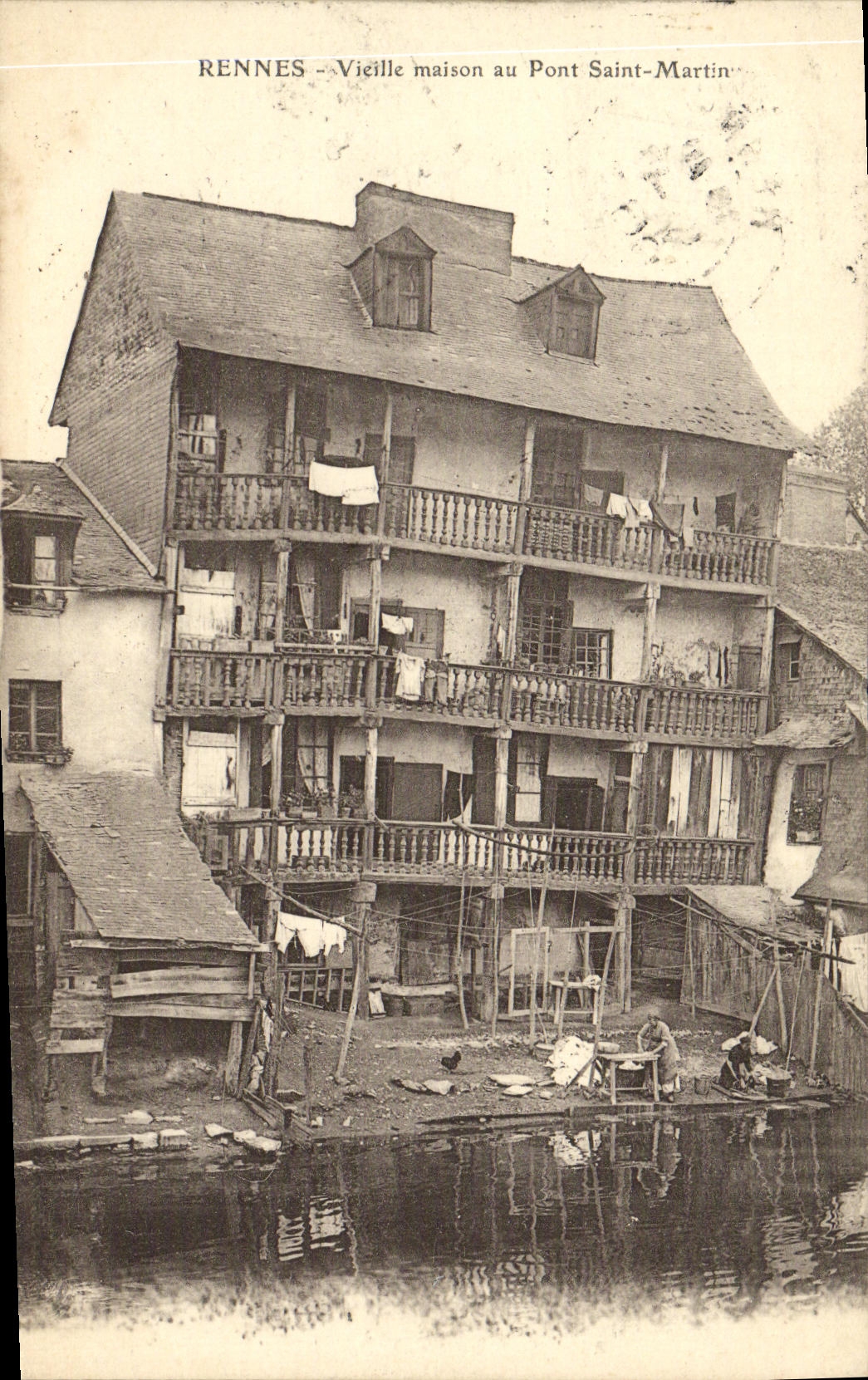 CPA Rennes Vieille maison au Pont Saint Martin Lavandieres