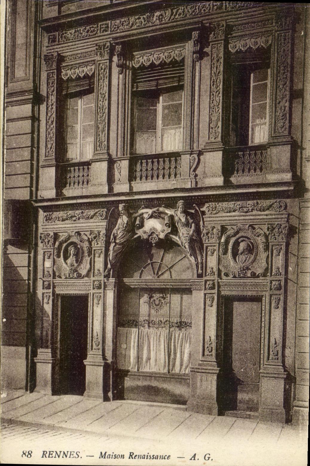 VINTAGE POSTCARD Rennes House Renaissance