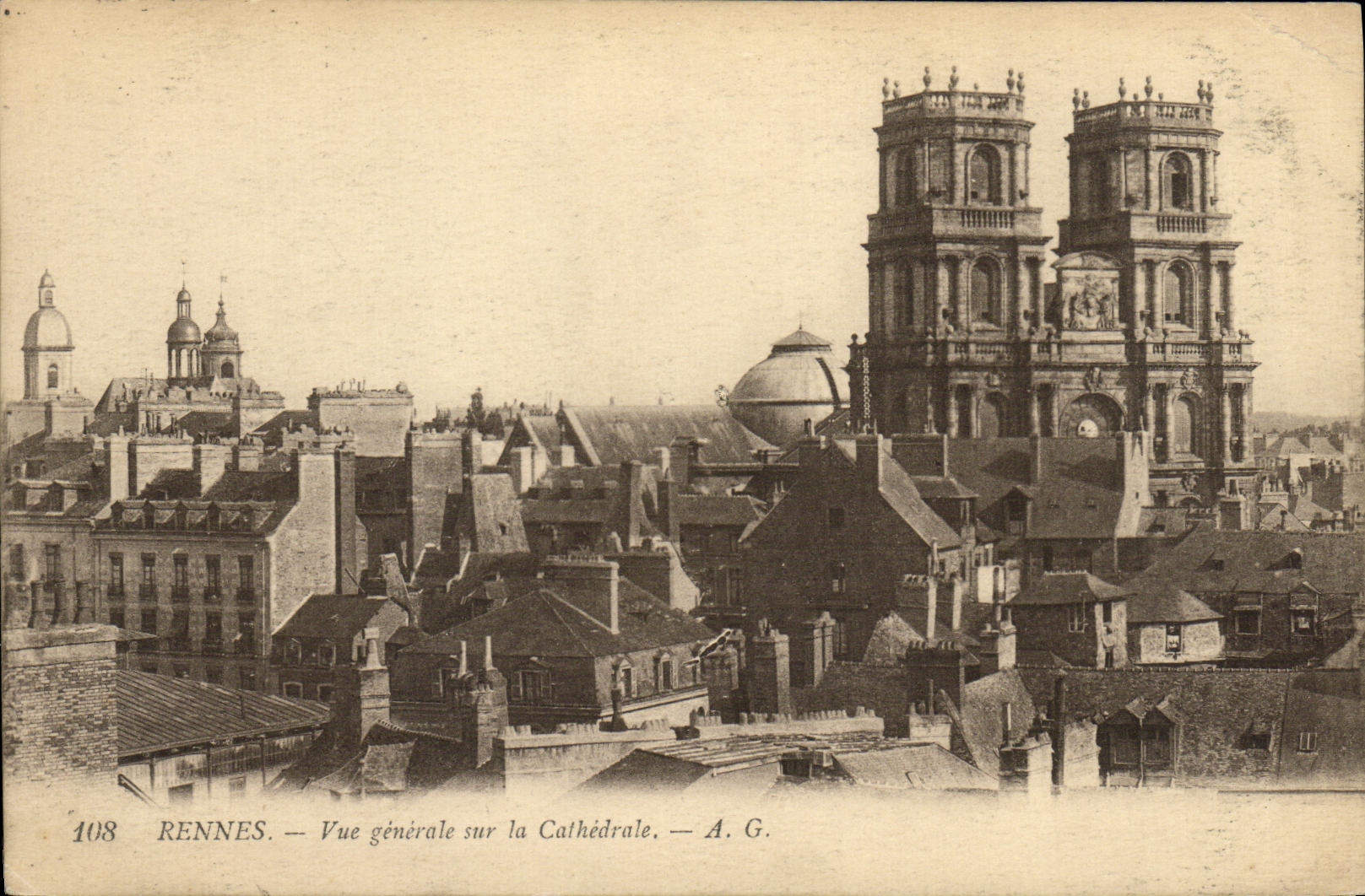 VINTAGE POSTCARD Rennes View on the Cathedral