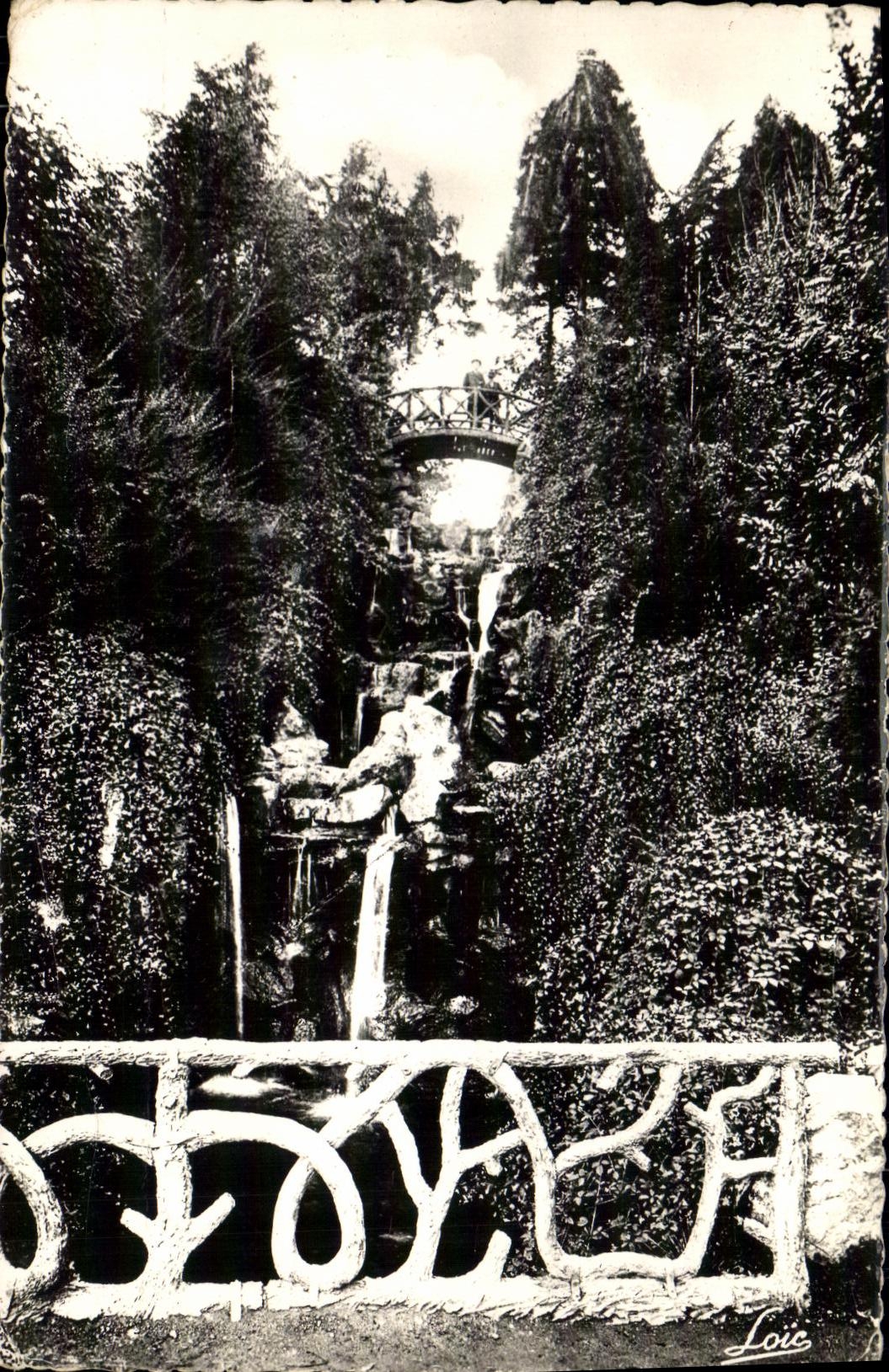 MODERN CARD Rennes the Cascade of Thabor