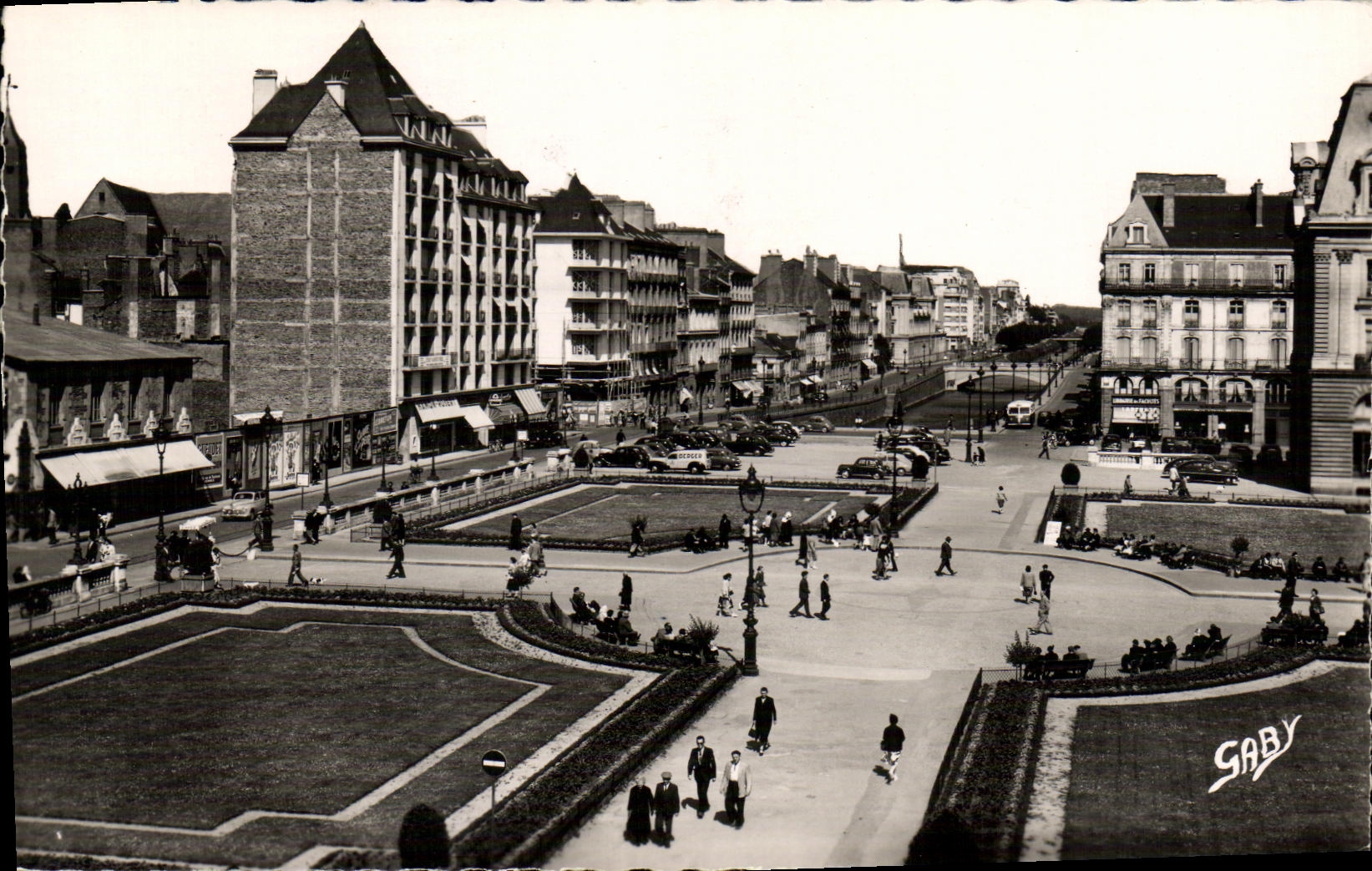 CPM Rennes Les Jardins Place de la Republique