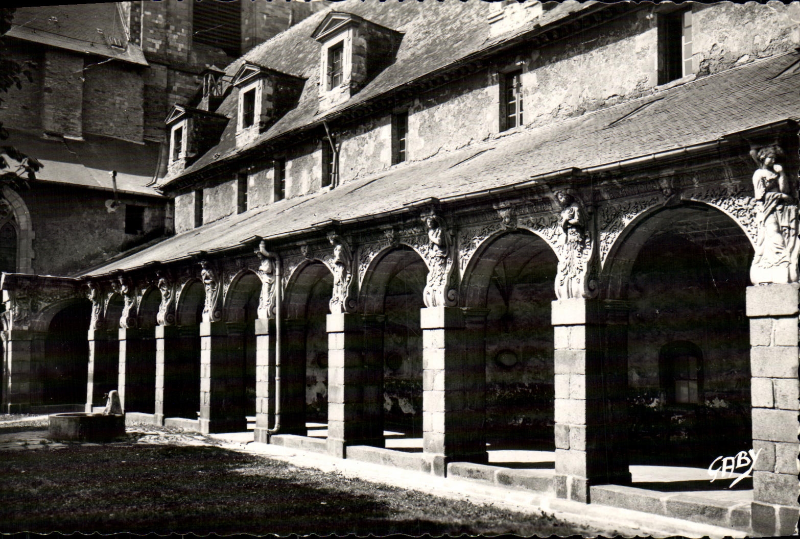 CPM Rennes Cloitre Saint Melaine ancien Eveque de Rennes