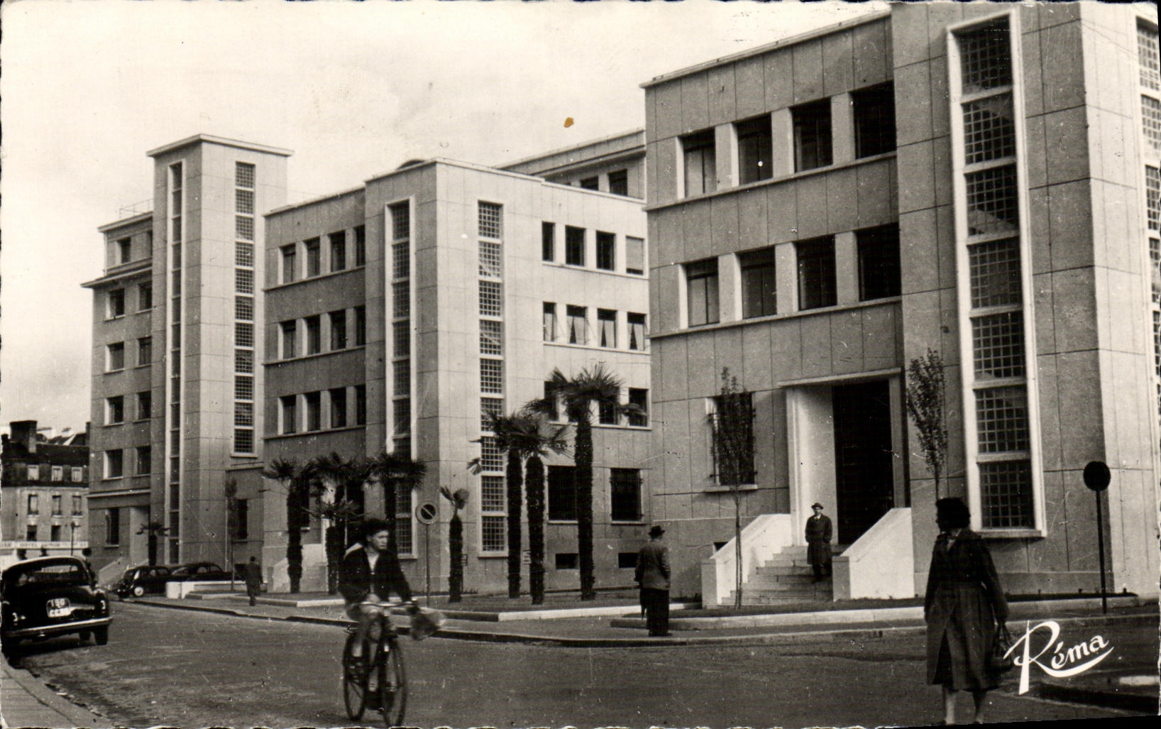 MODERN CARD Rennes Administrative ISCED