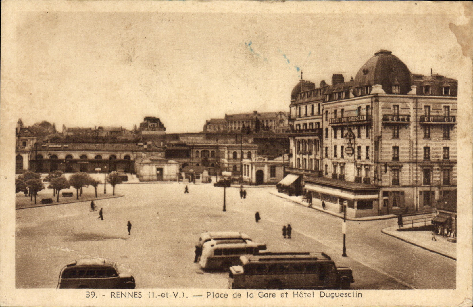 CPA Rennes Place de la Gare et Hotel Duguesclin