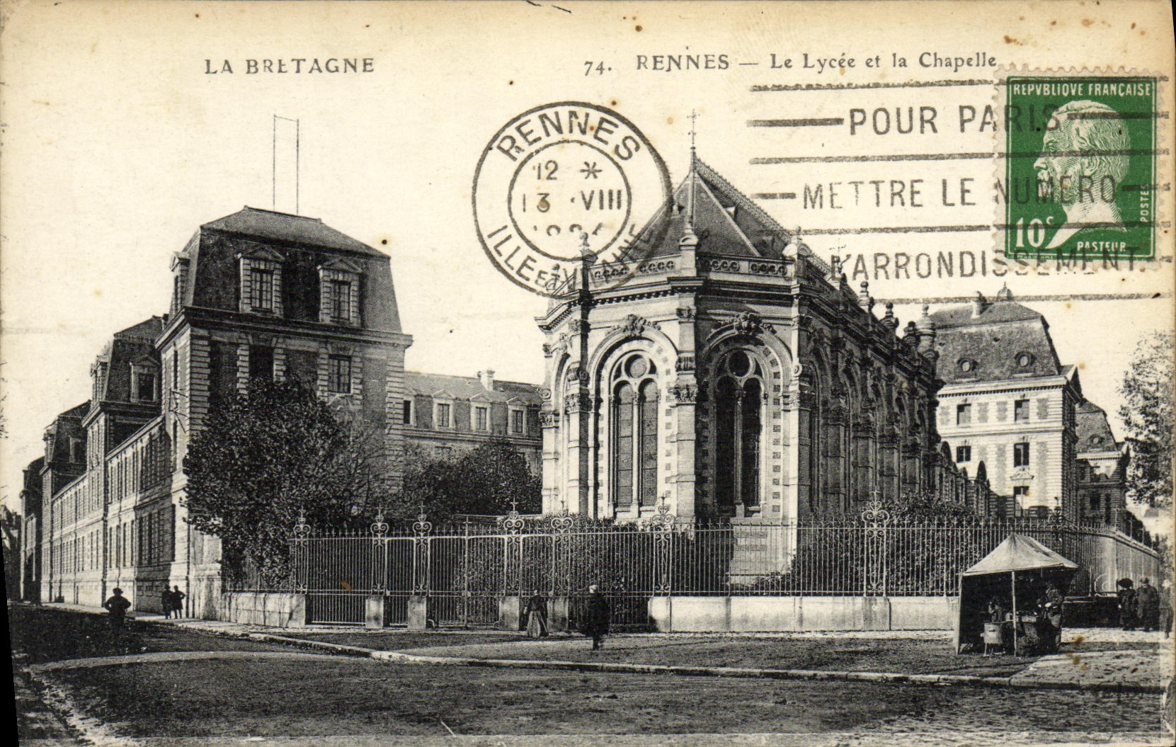 VINTAGE POSTCARD Rennes the College and the Vault