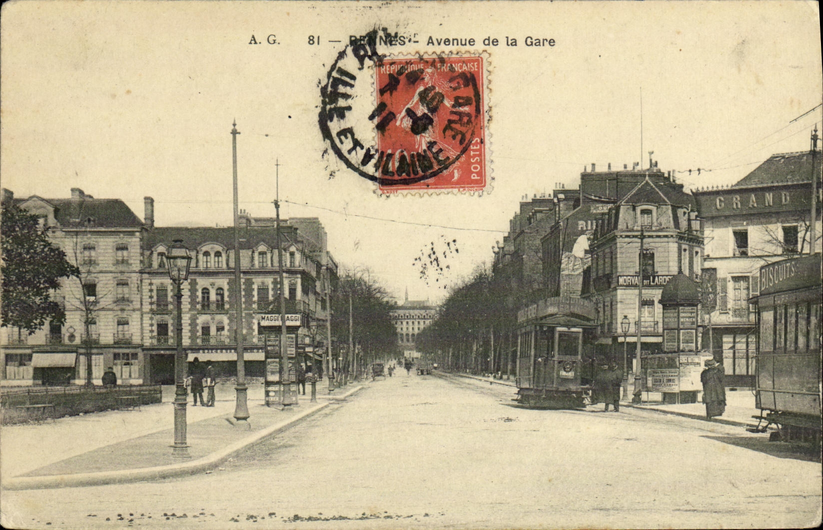 VINTAGE POSTCARD Rennes Avenue of the Station Trams
