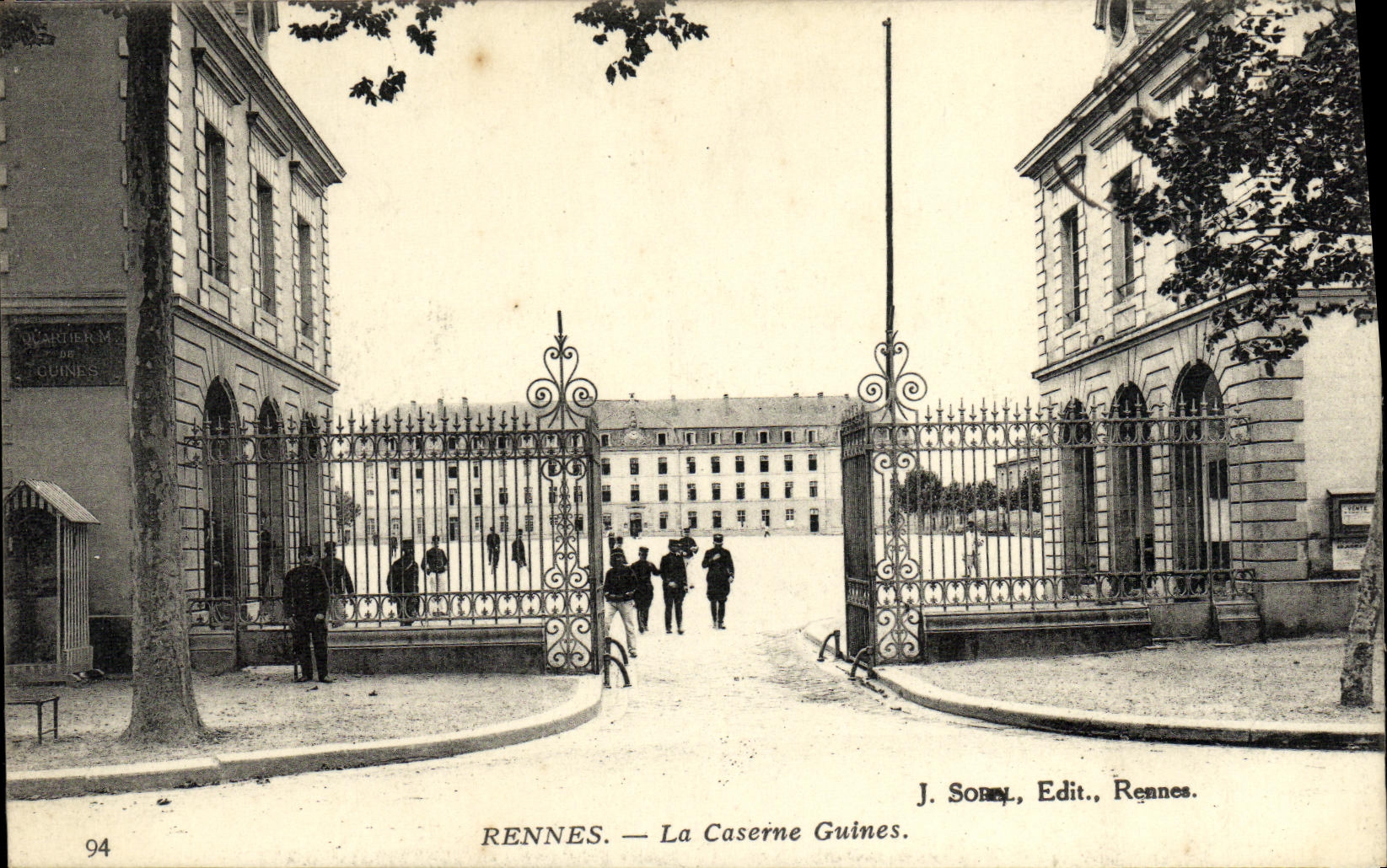VINTAGE POSTCARD Rennes the Barracks Guines Militaria Soldiers
