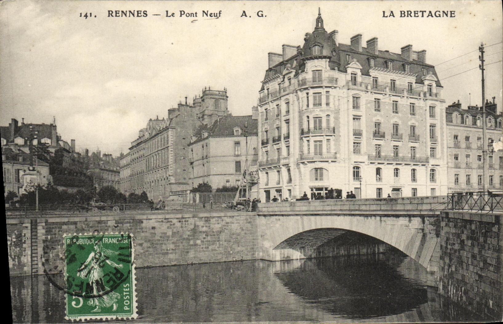 VINTAGE POSTCARD Rennes the New Bridge