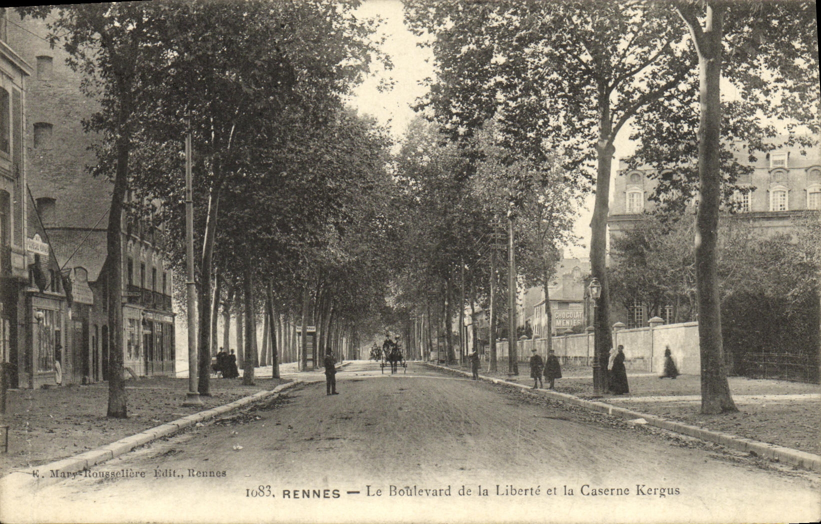 CPA Rennes Le boulevard de la liberte et la caserne KErgus