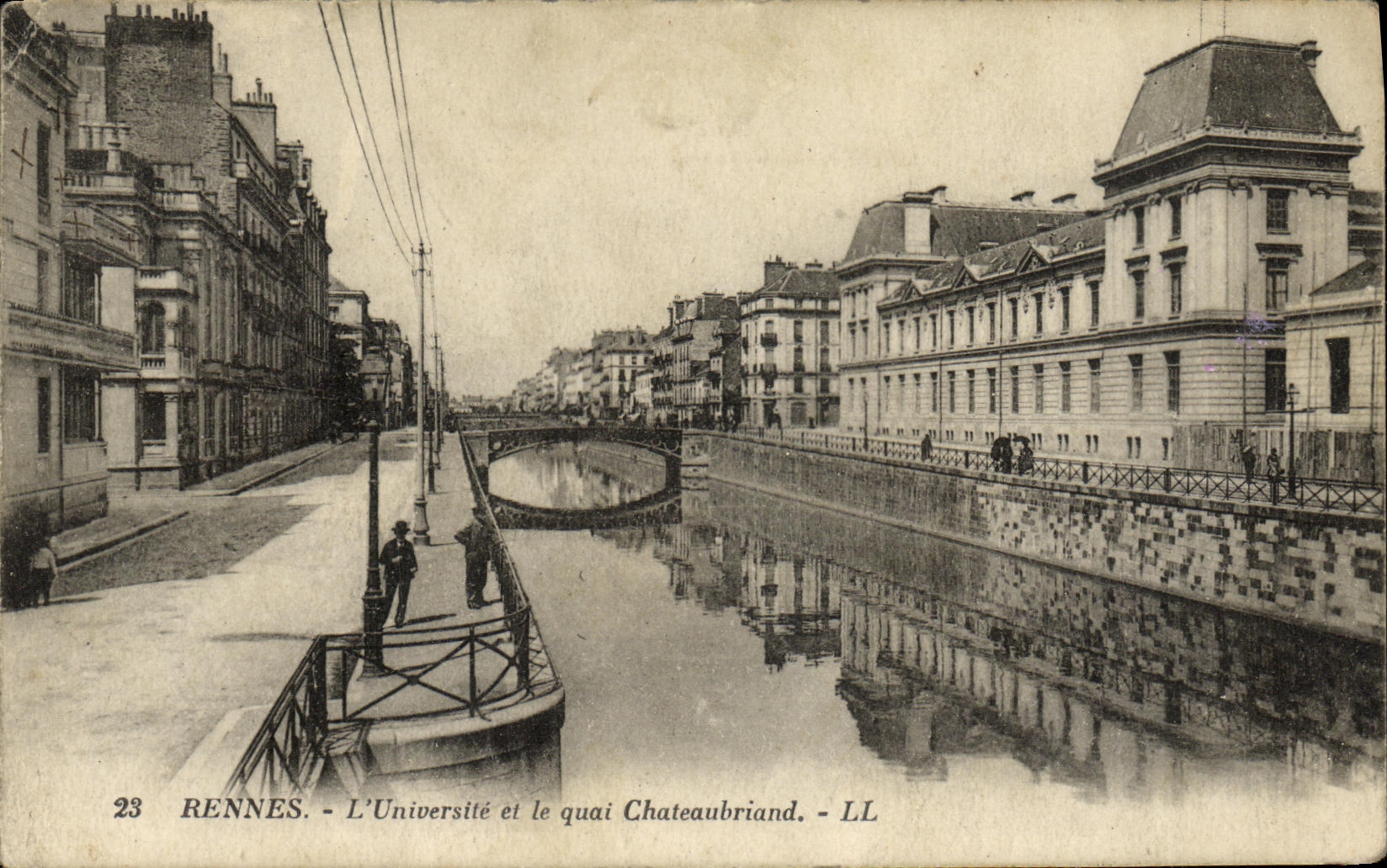 CPA Rennes L Universite et le Quai Chateaubriand