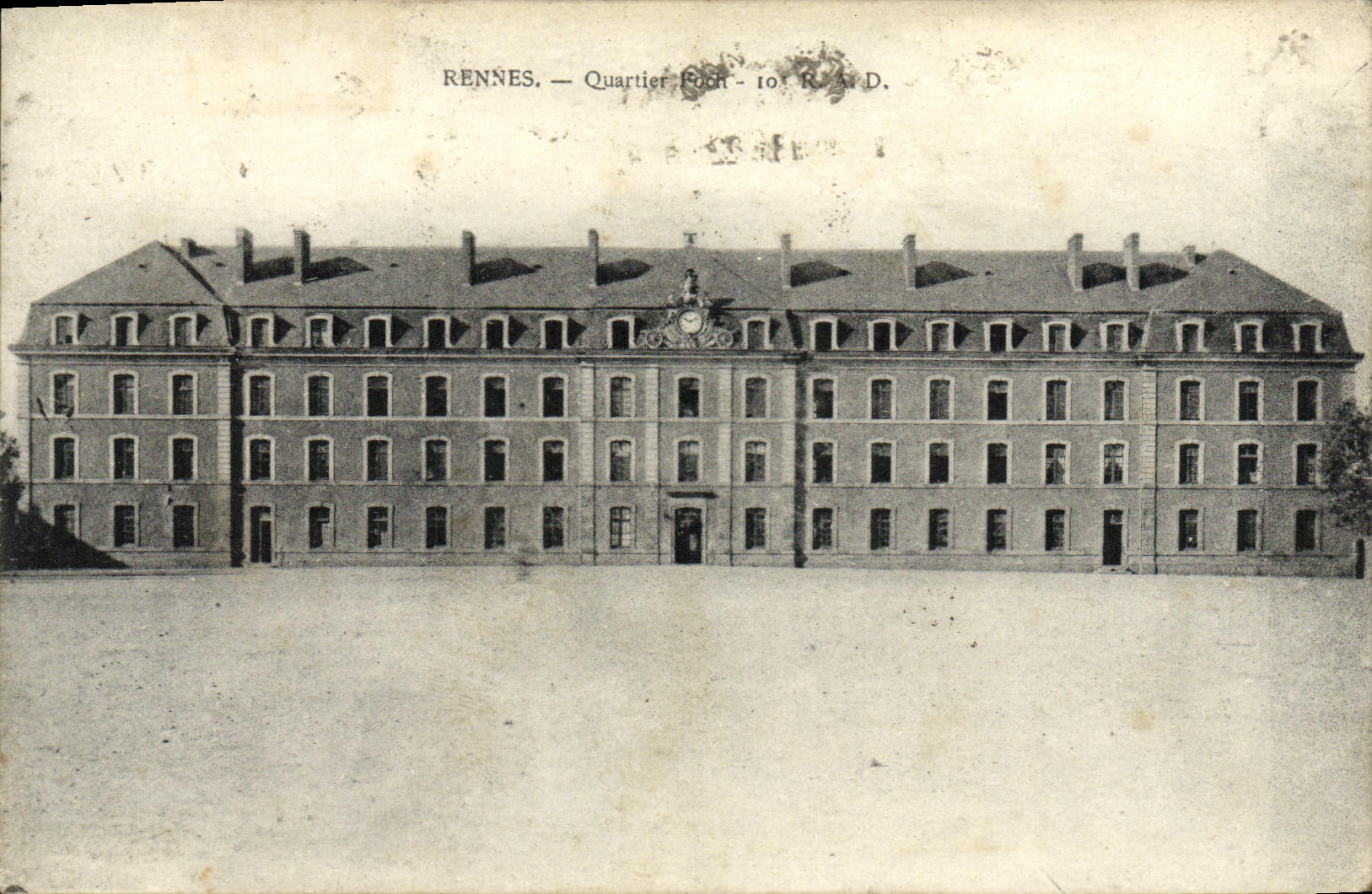 VINTAGE POSTCARD Rennes district Foch Militaria