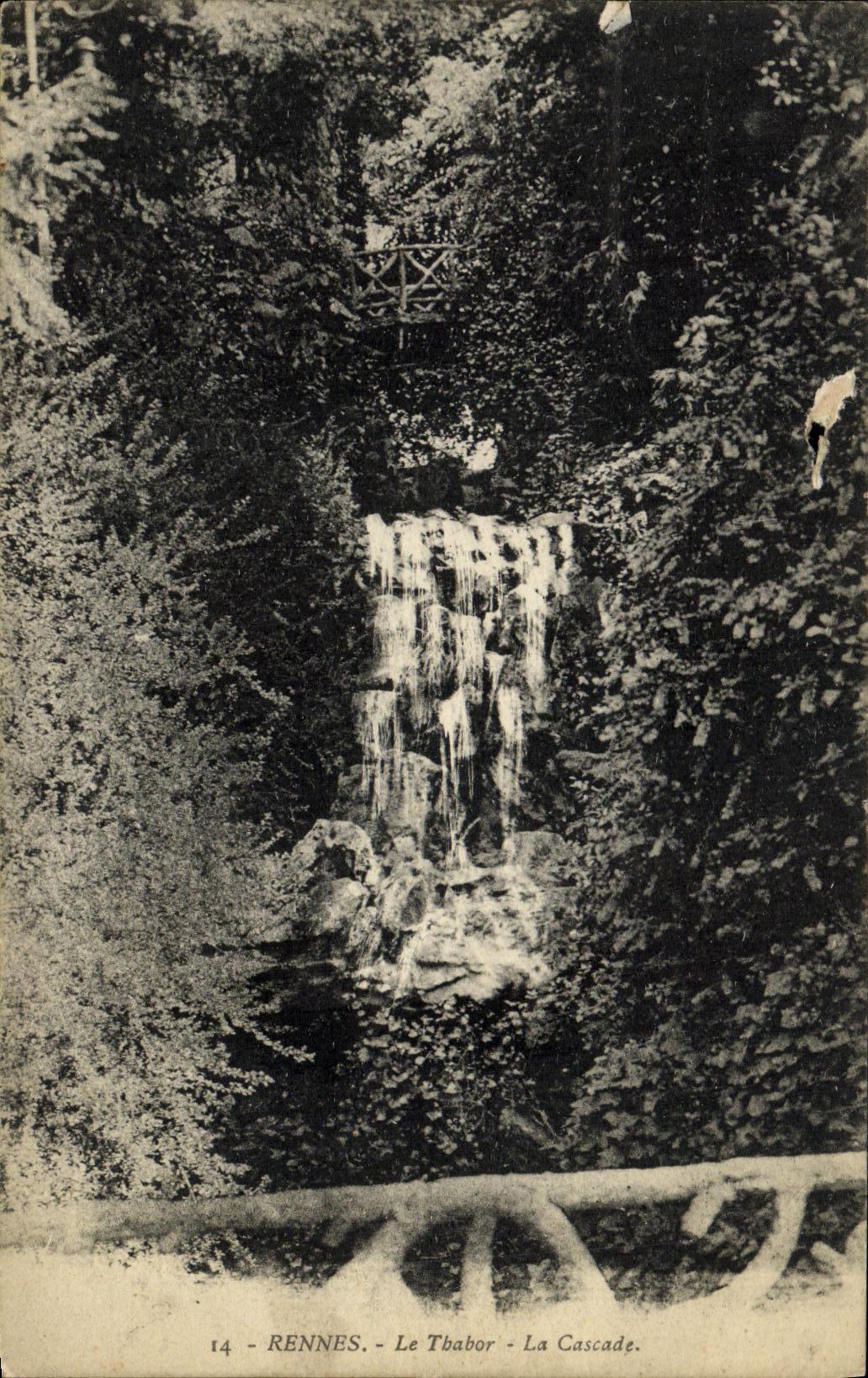 CPA Rennes Le Thabor La Cascade