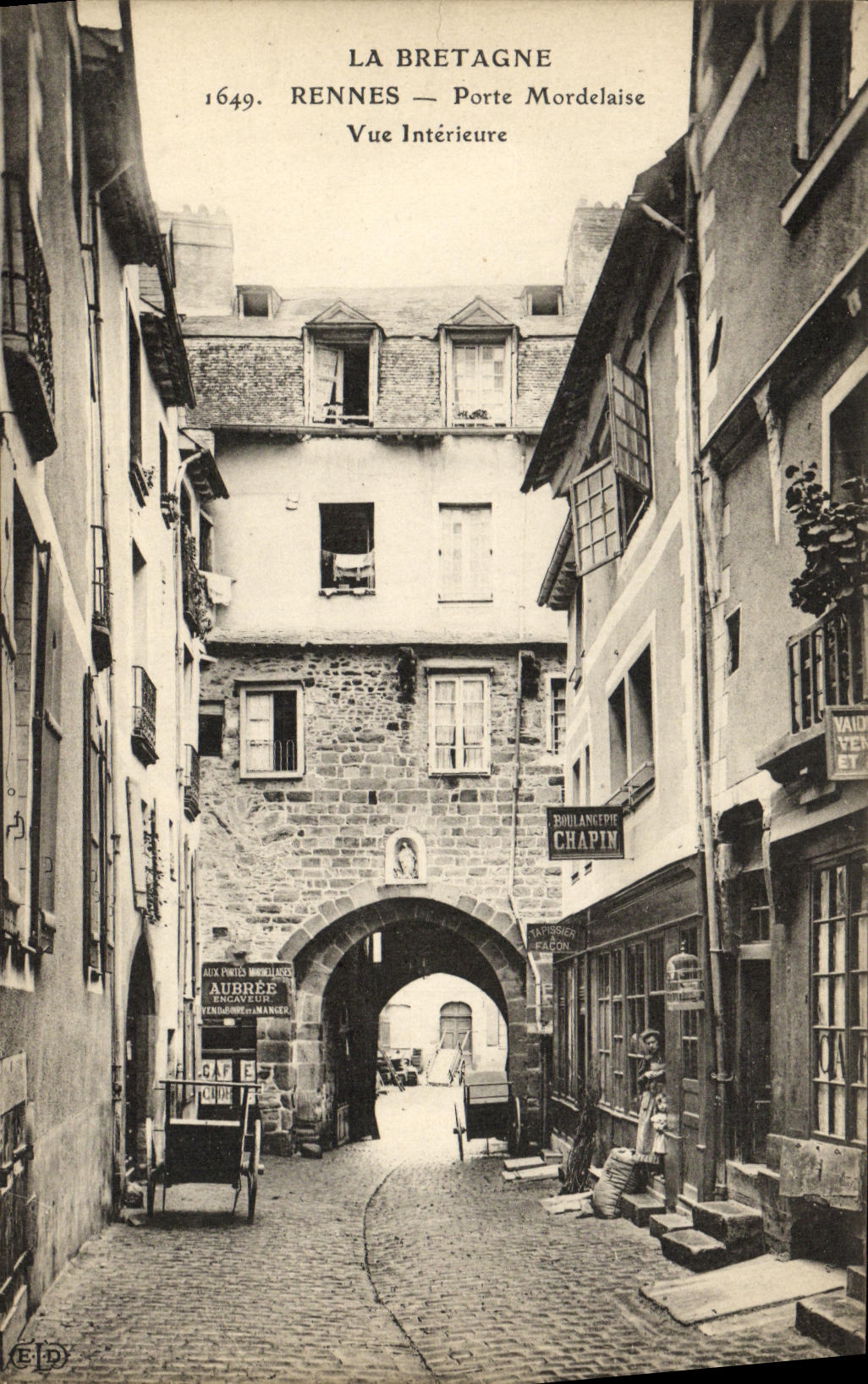 La POSTAL Rennes de la VENDIMIA lleva la panaderia interior de Mordelaise Vue Chapin