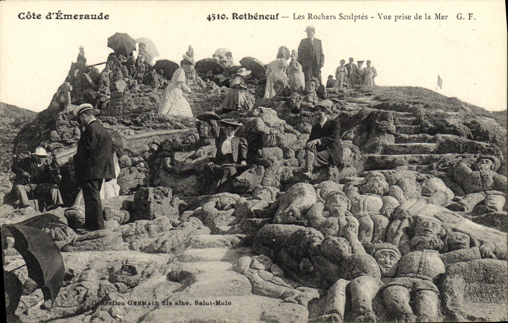 CPA Rotheneuf Les Rochers Sculptes Vue Prise de la Mer