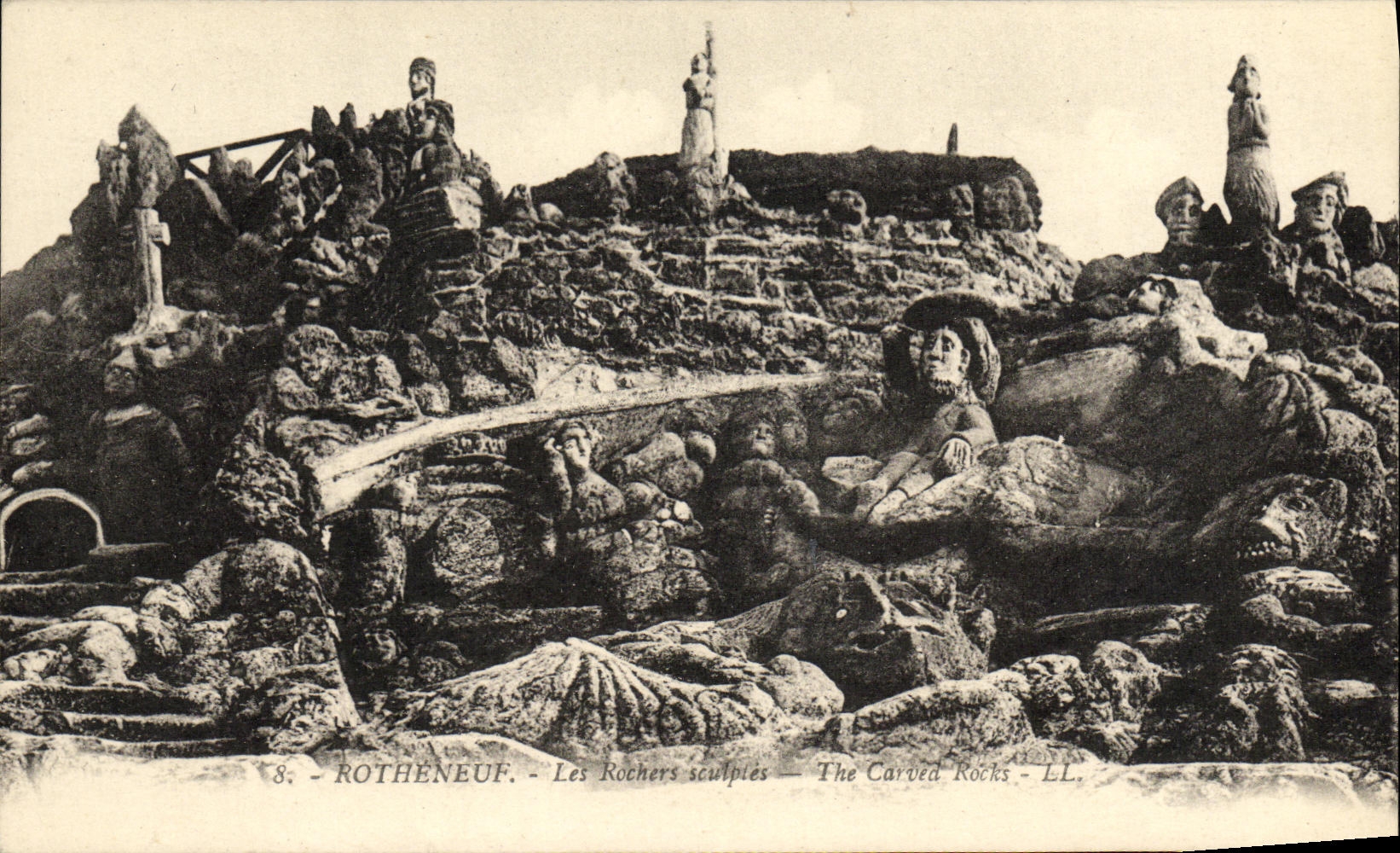 CPA Rotheneuf Les Rochers Sculptes