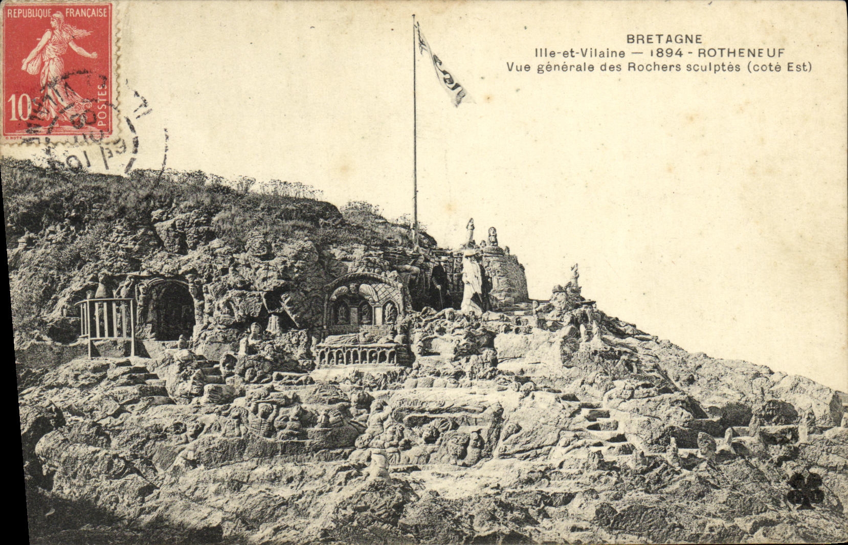 VINTAGE POSTCARD Rotheneuf Rochers Carve View