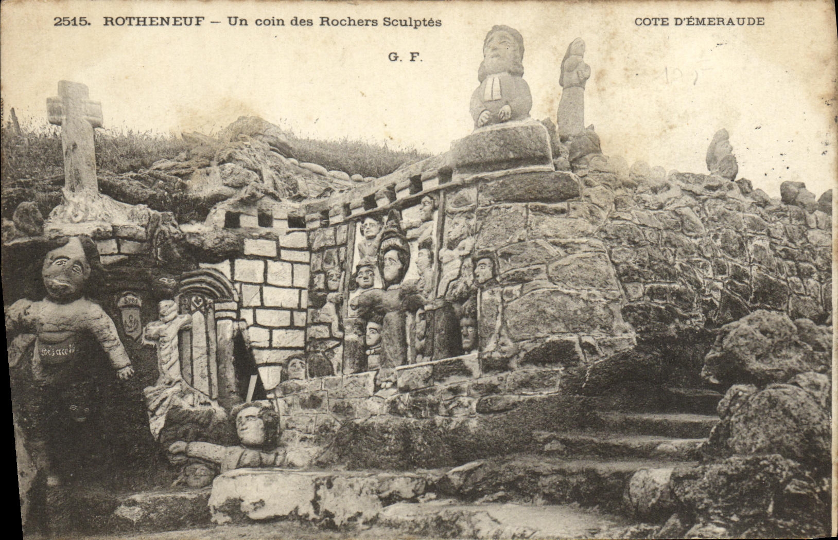 CPA Rotheneuf Un Coin des Rochers Sculptes