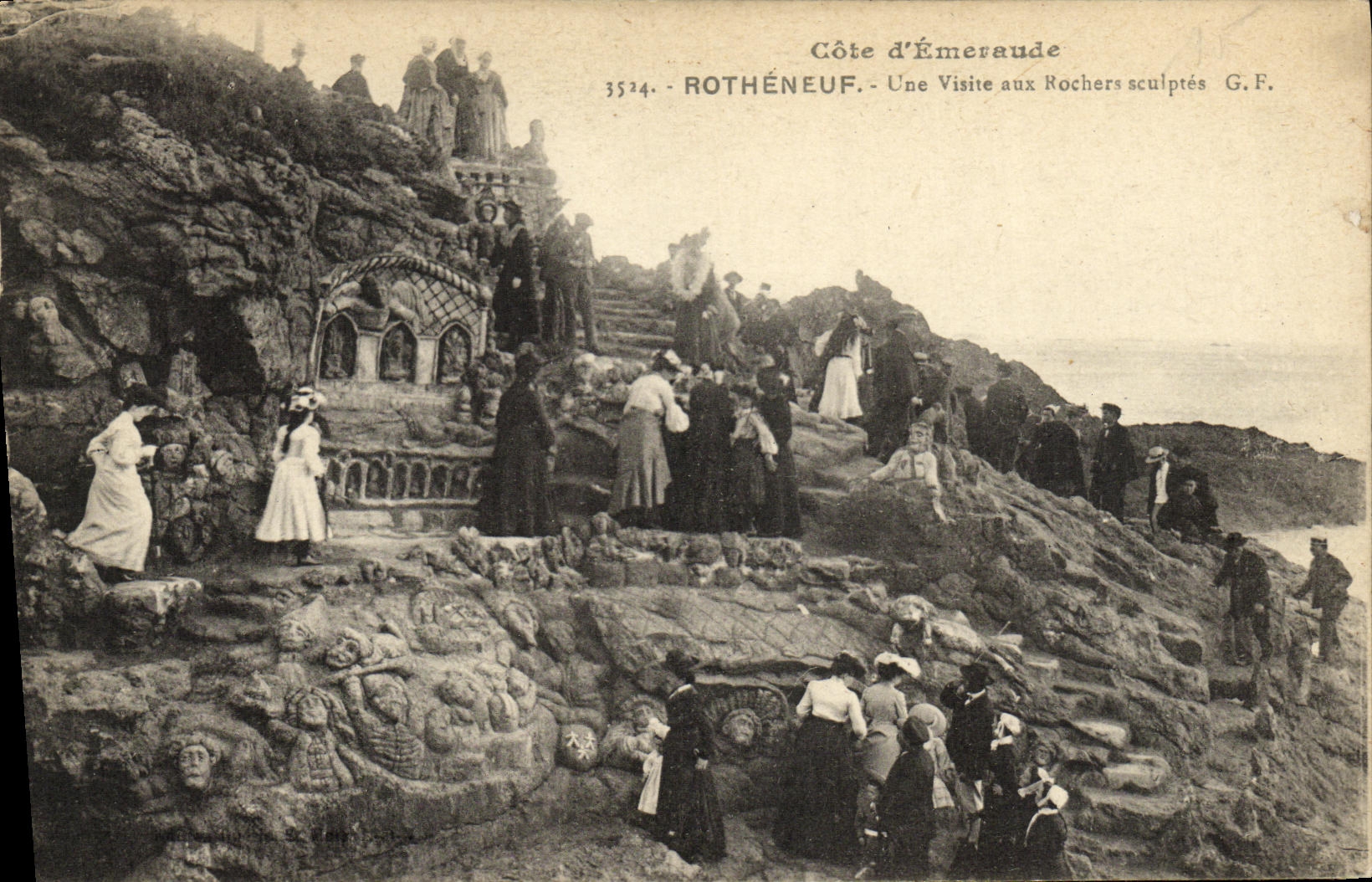 CPA Rotheneuf Une Visite aux Rochers Sculptes