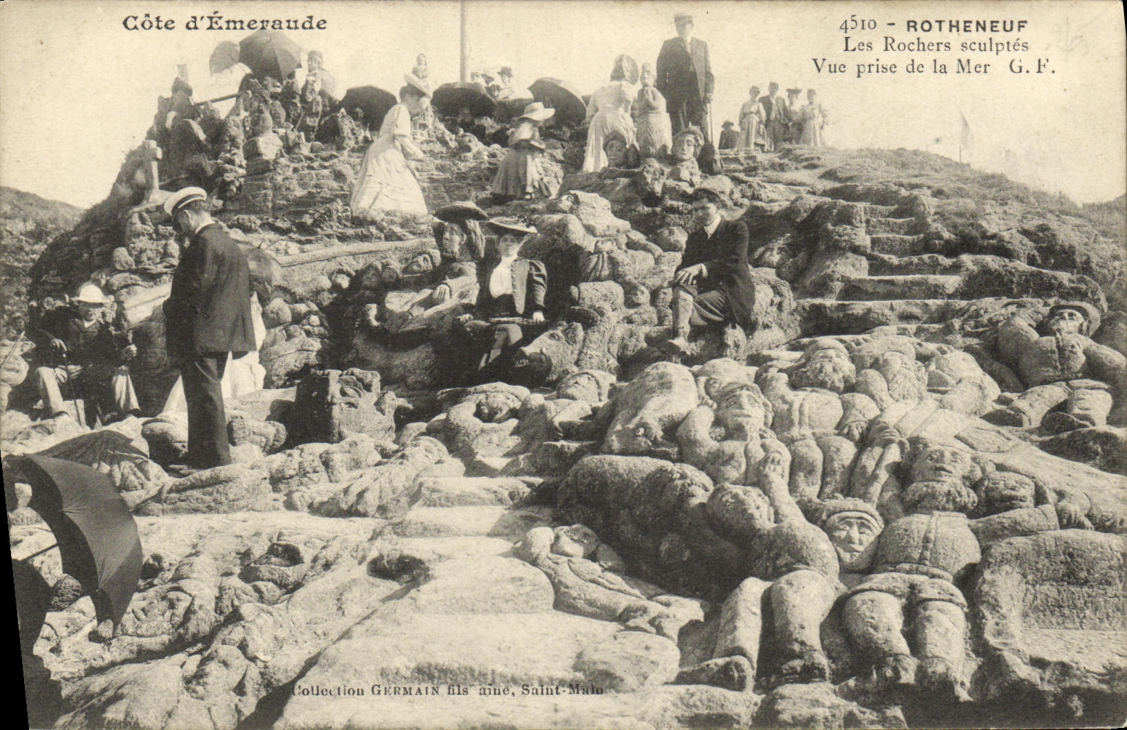 CPA Rotheneuf Les Rochers Sculptes Vue prise de la mer 