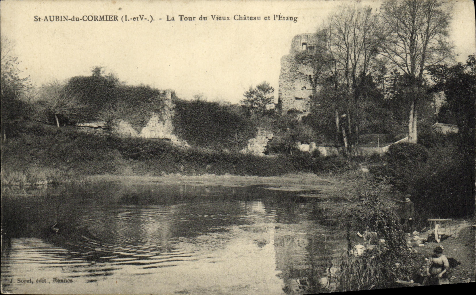 CPA St Aubin Du Cormier La tour du vieux chateau et l etang