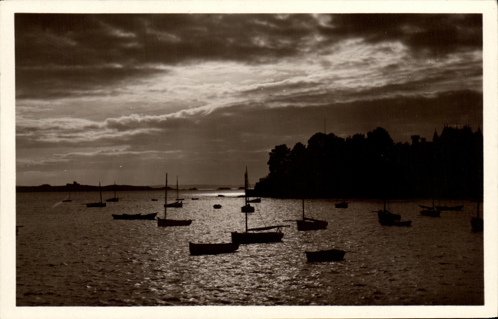 CPM Saint Briac Crepuscule