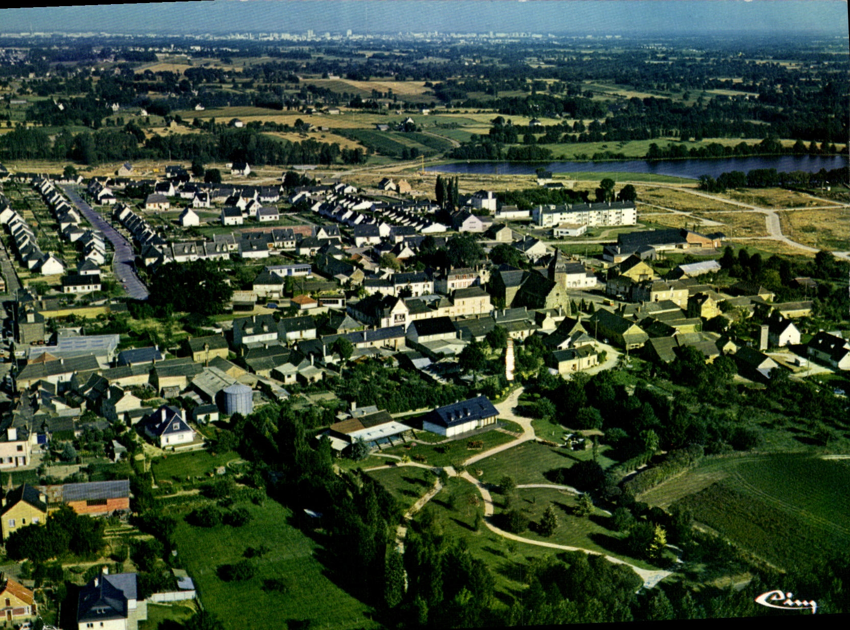 POSTAL MODERNA calle de la opinion del St Gil de Rennes