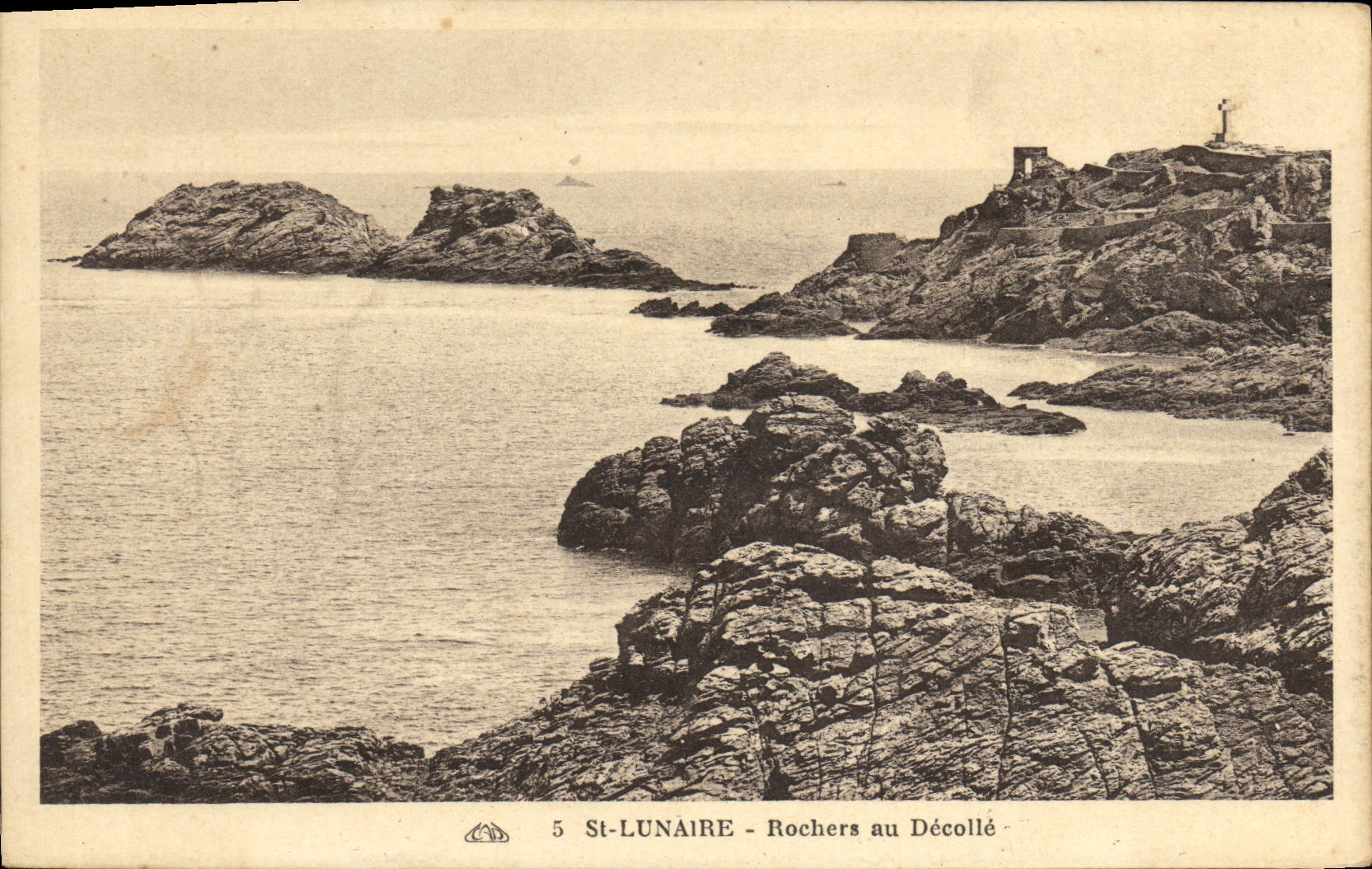 CPA St Lunaire Rochers au Decolle